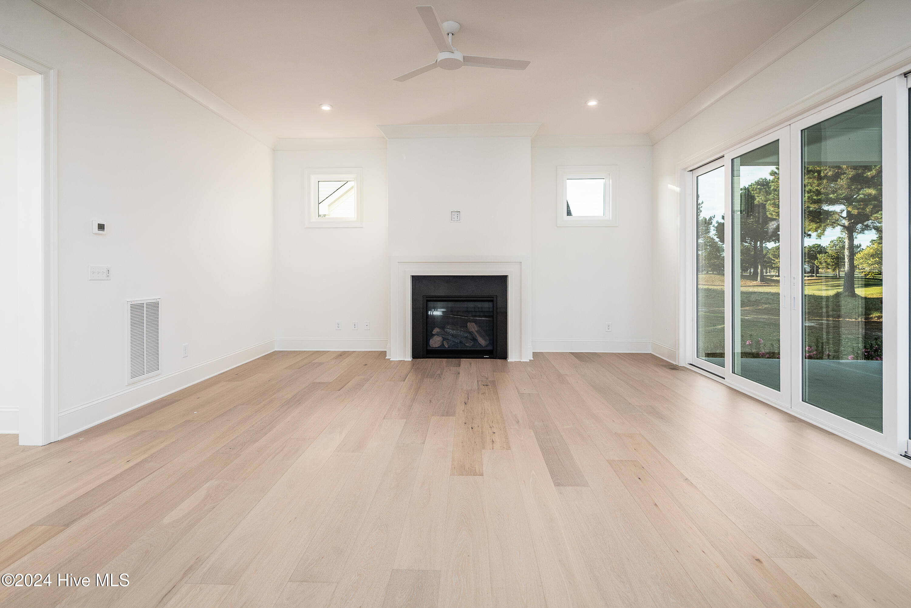 124 Pine Tree Point Property Photo 8