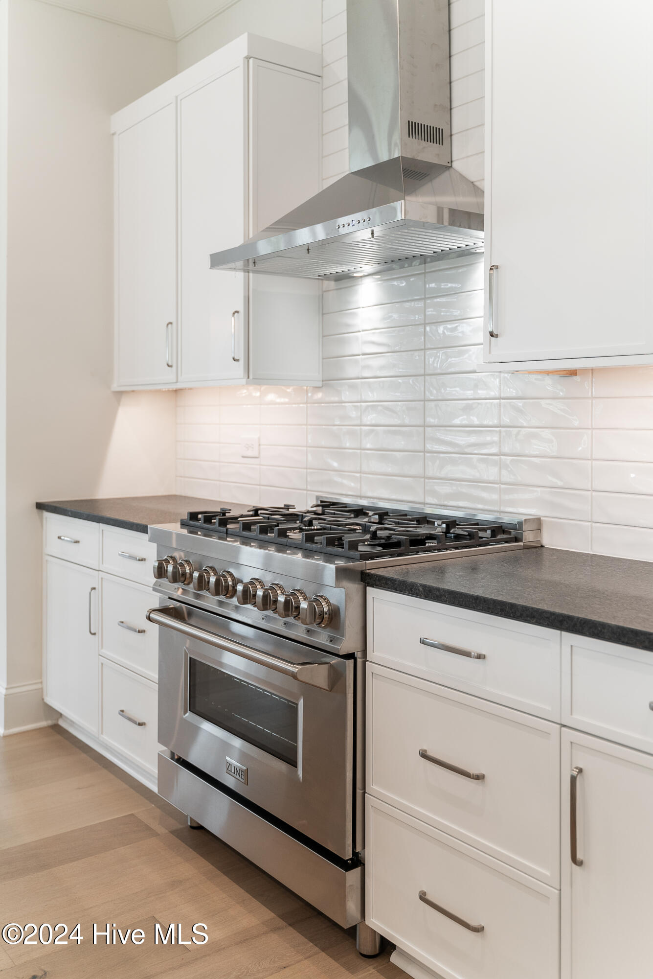 124 Pine Tree Point Property Photo 15