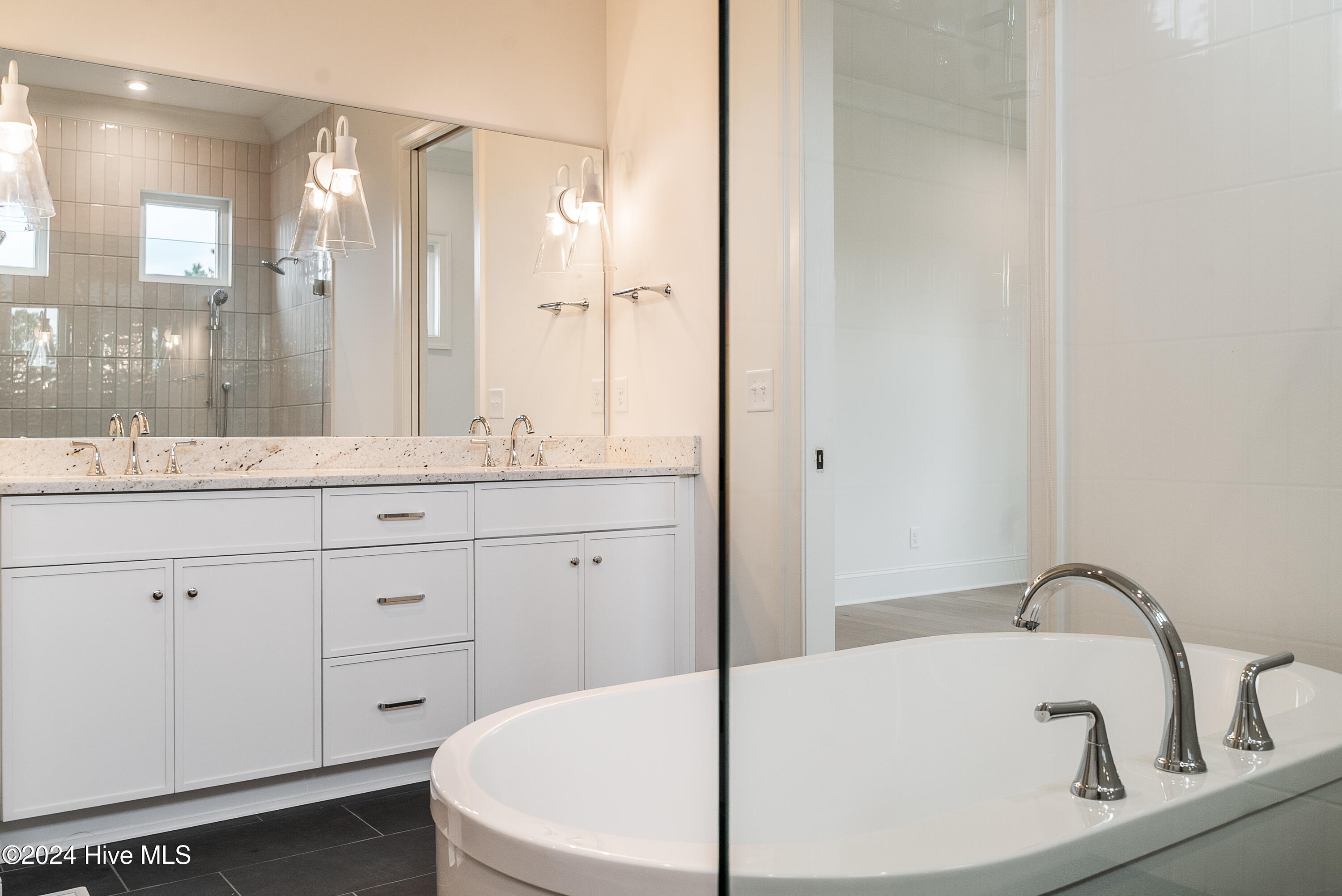 124 Pine Tree Point Property Photo 20