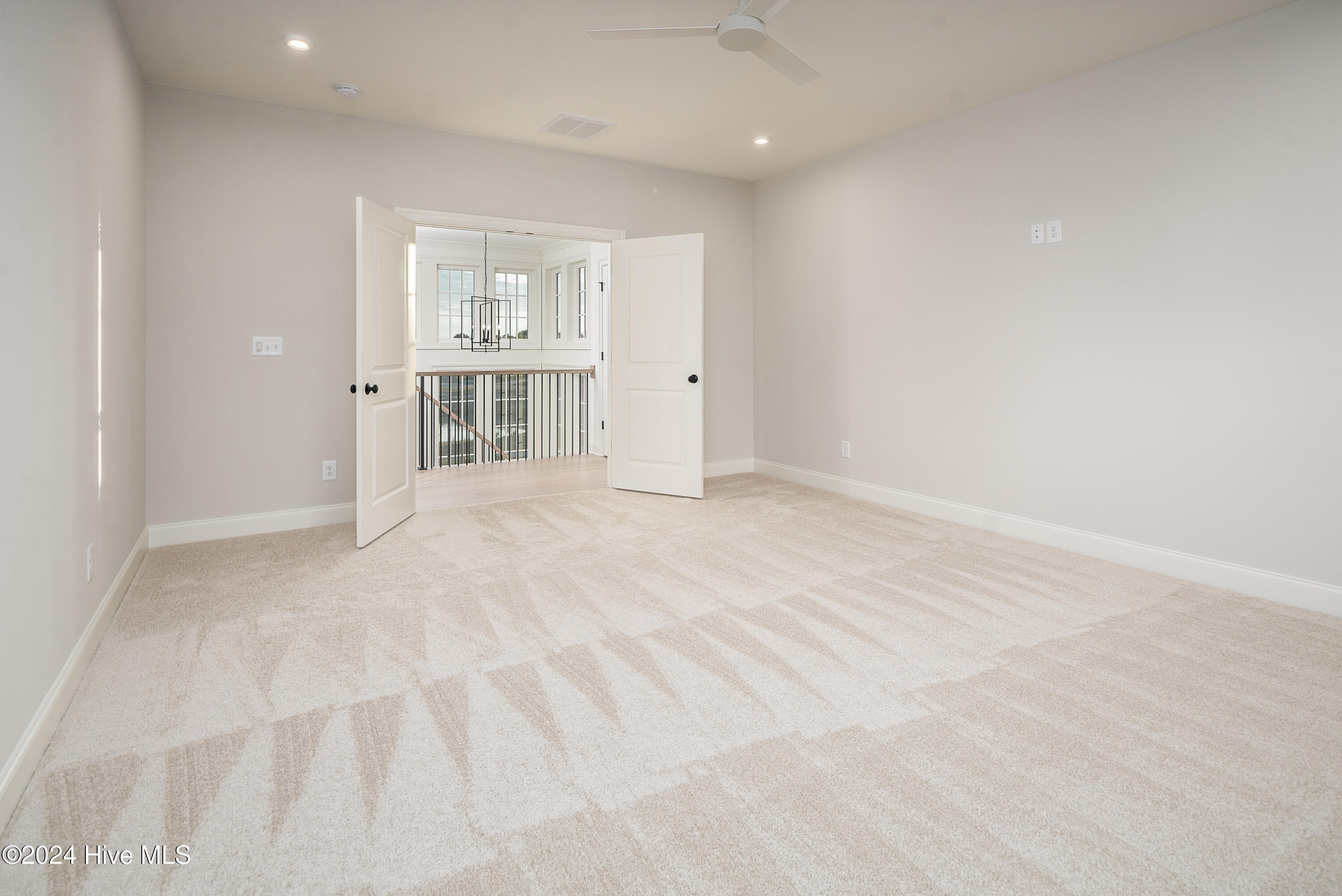 124 Pine Tree Point Property Photo 25