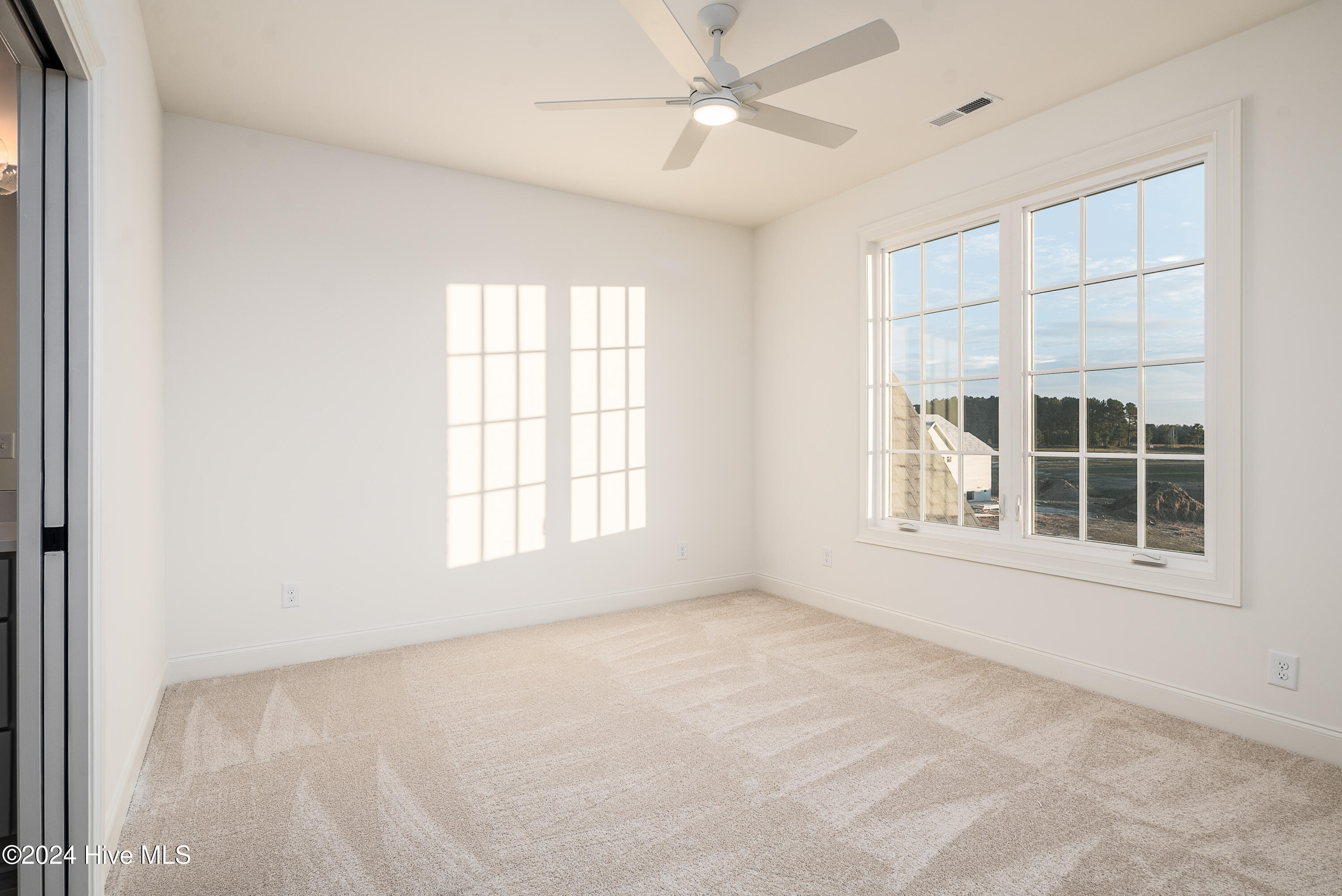 124 Pine Tree Point Property Photo 28