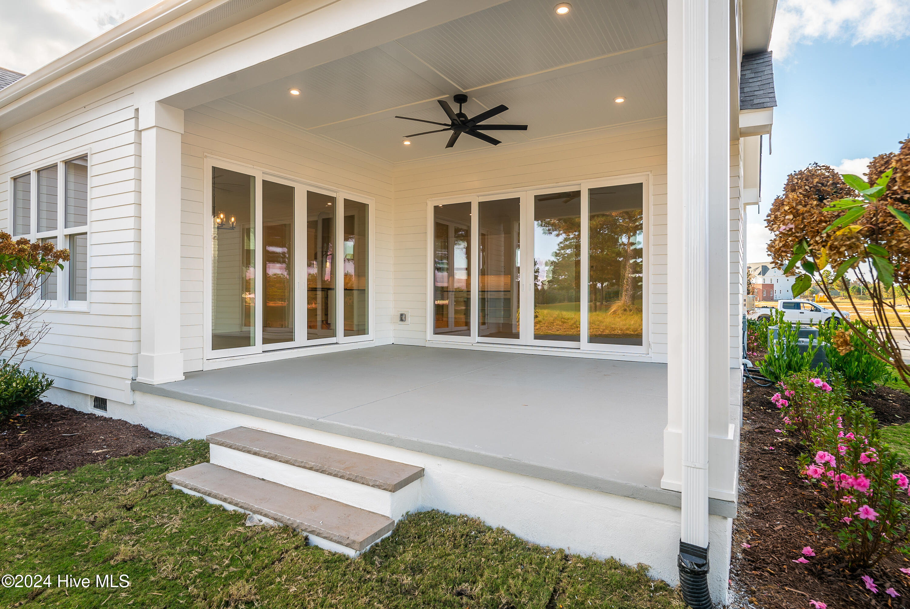 124 Pine Tree Point Property Photo 38