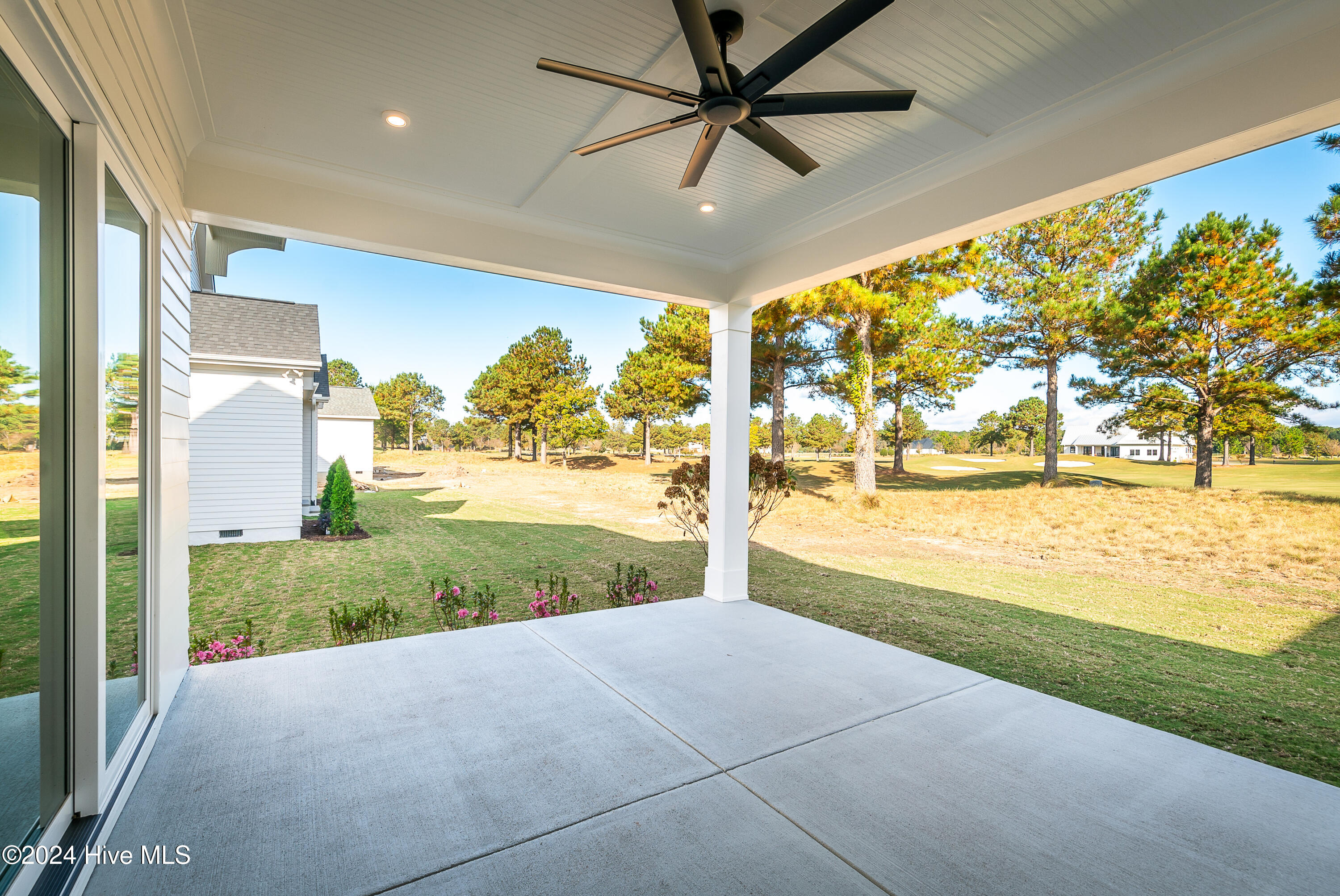 124 Pine Tree Point Property Photo 39