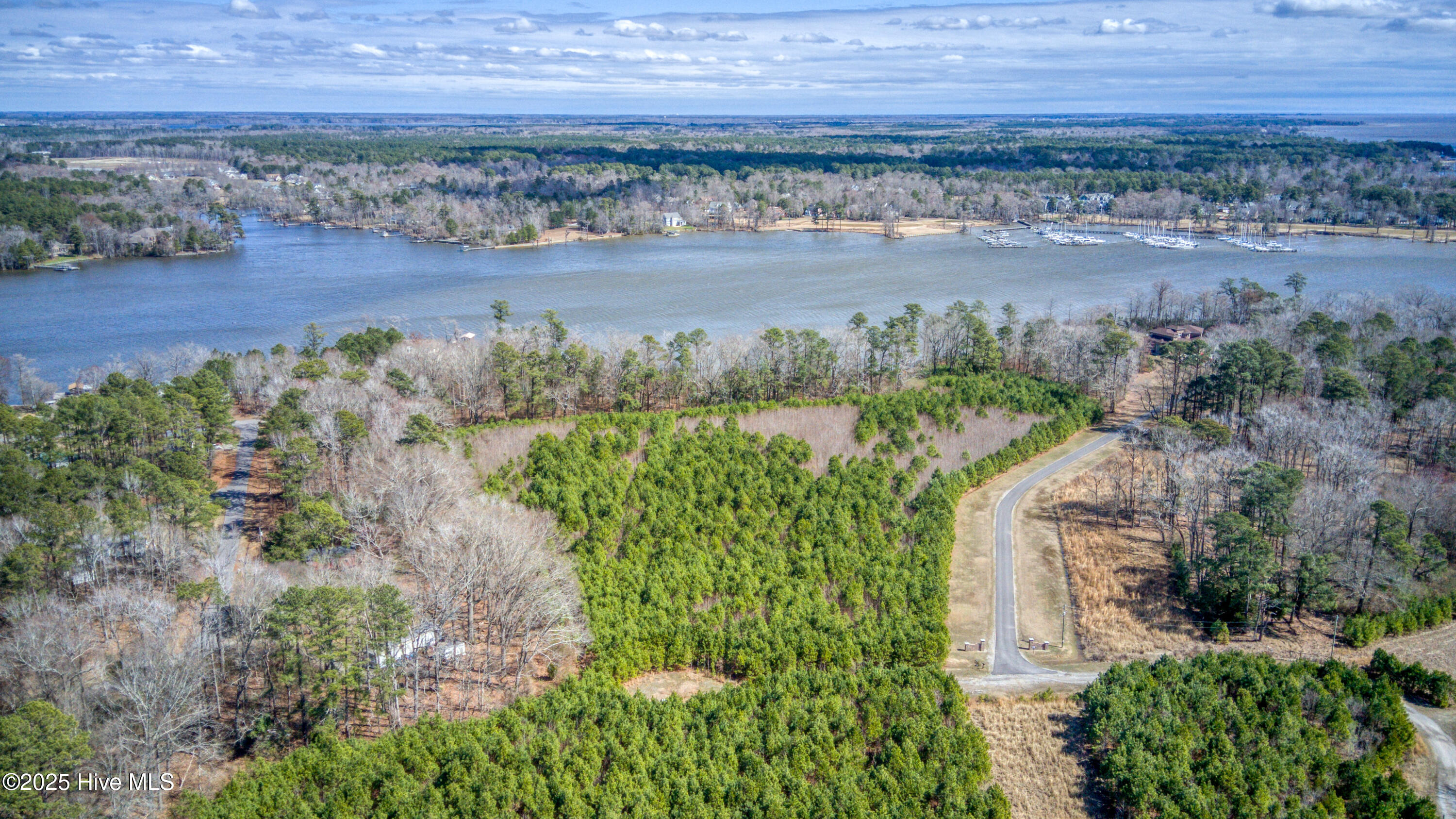 9 Peninsula Shores Way Property Photo 4