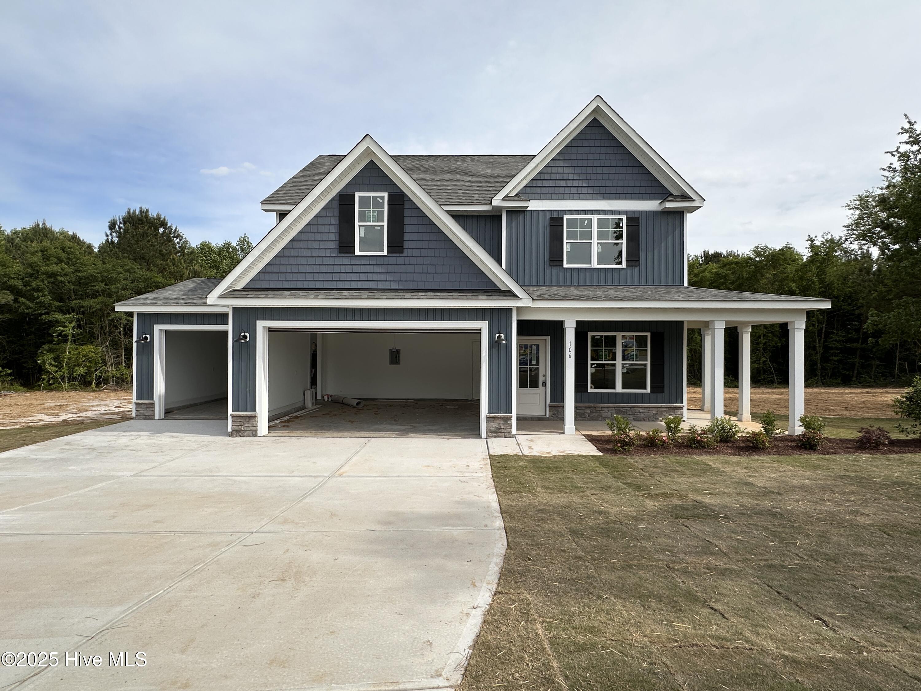 106 Roma Gora Court Property Photo 1