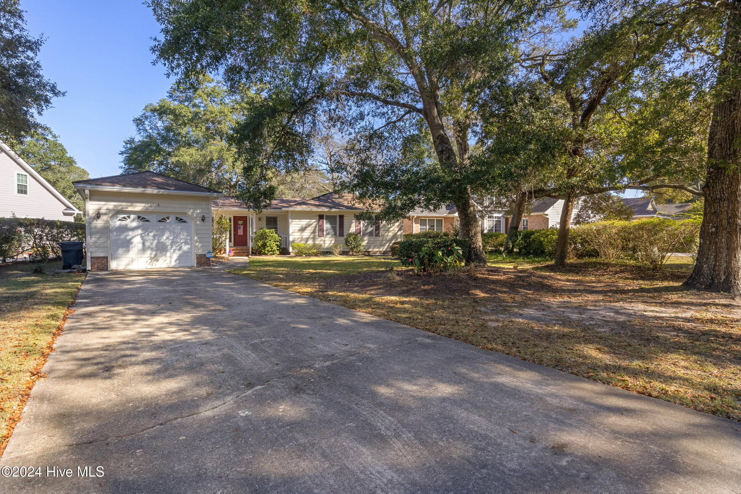 516 Woods Court Property Photo 1