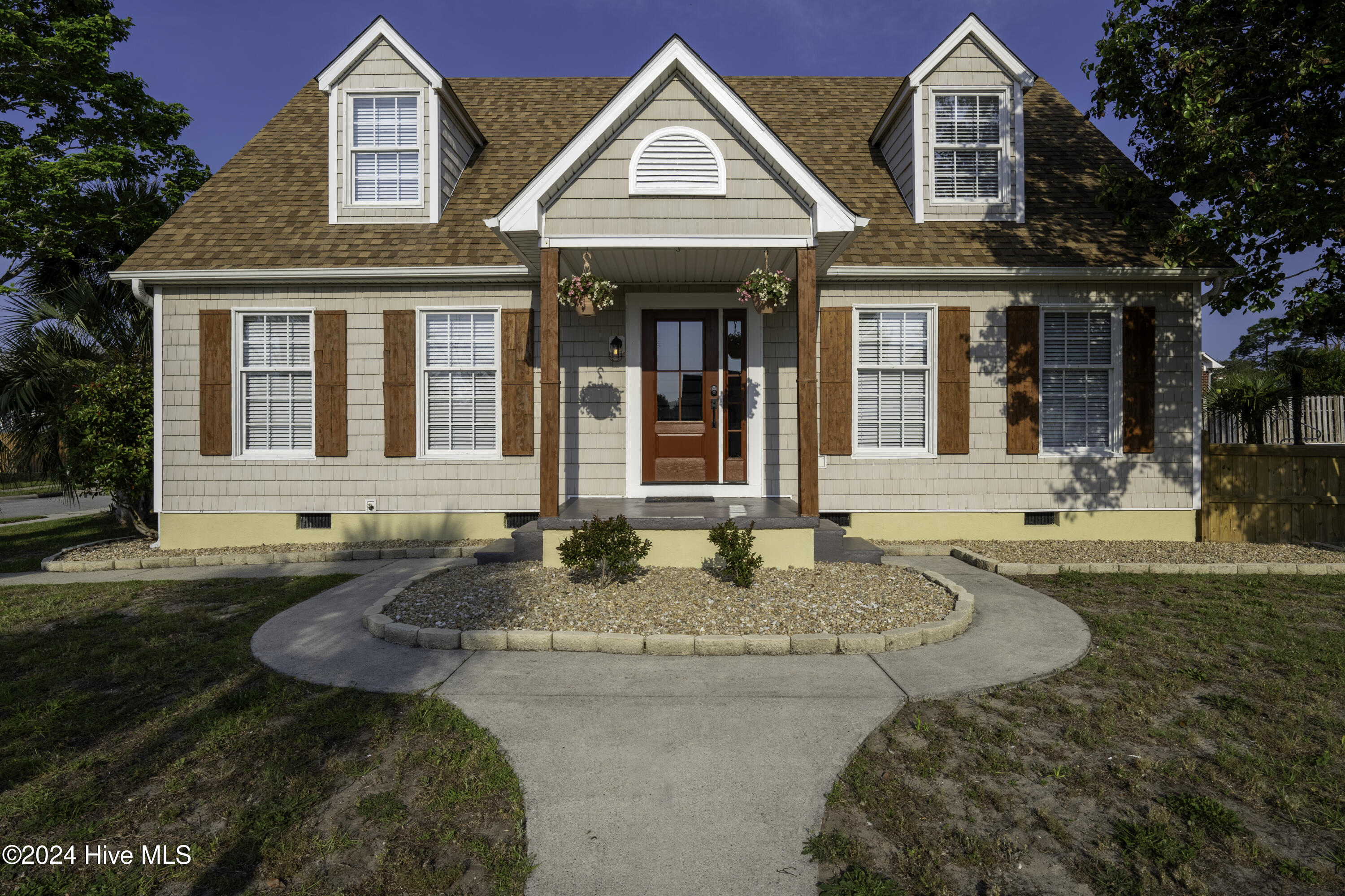 501-503 Birch Court Property Photo 2