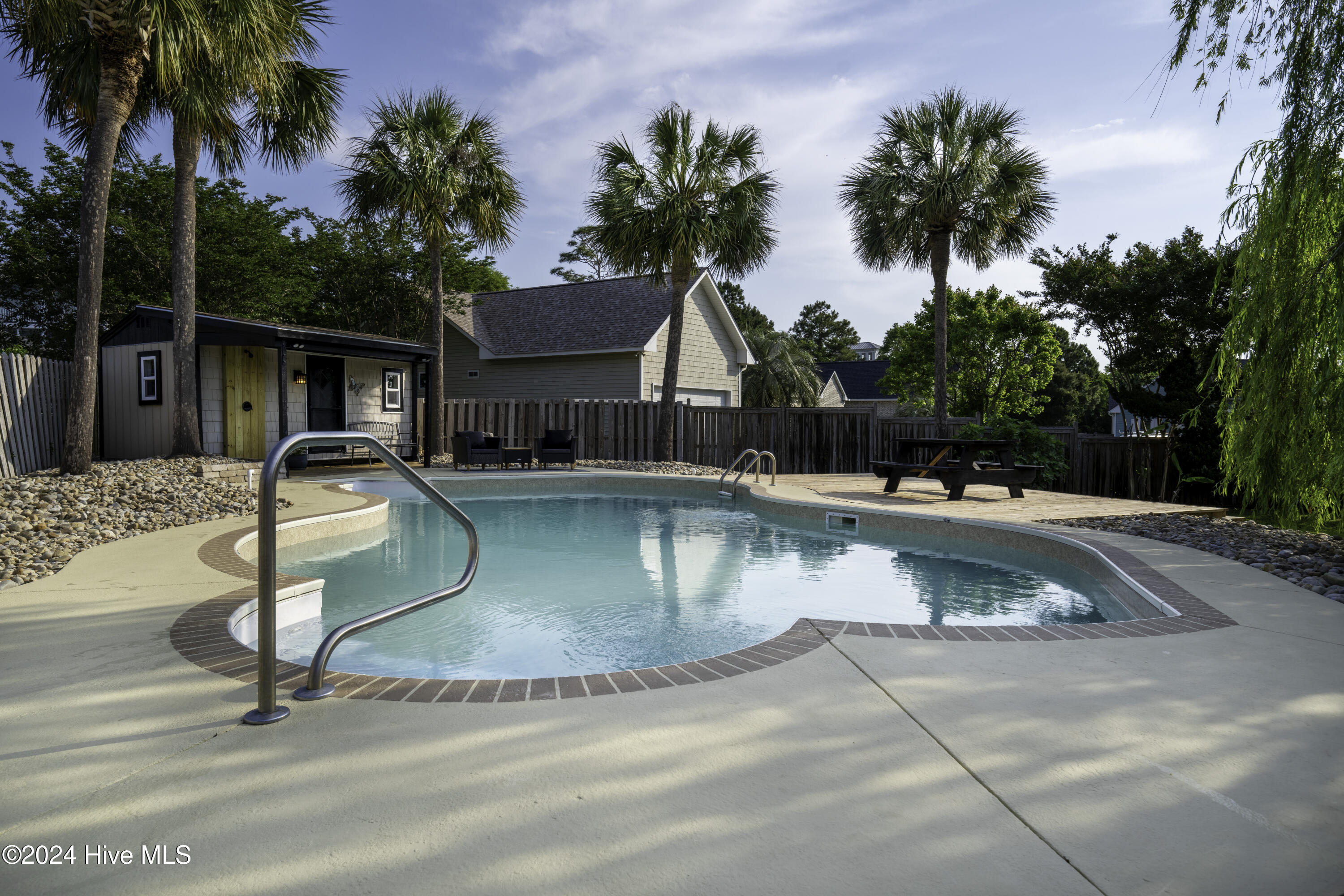 501-503 Birch Court Property Photo 8