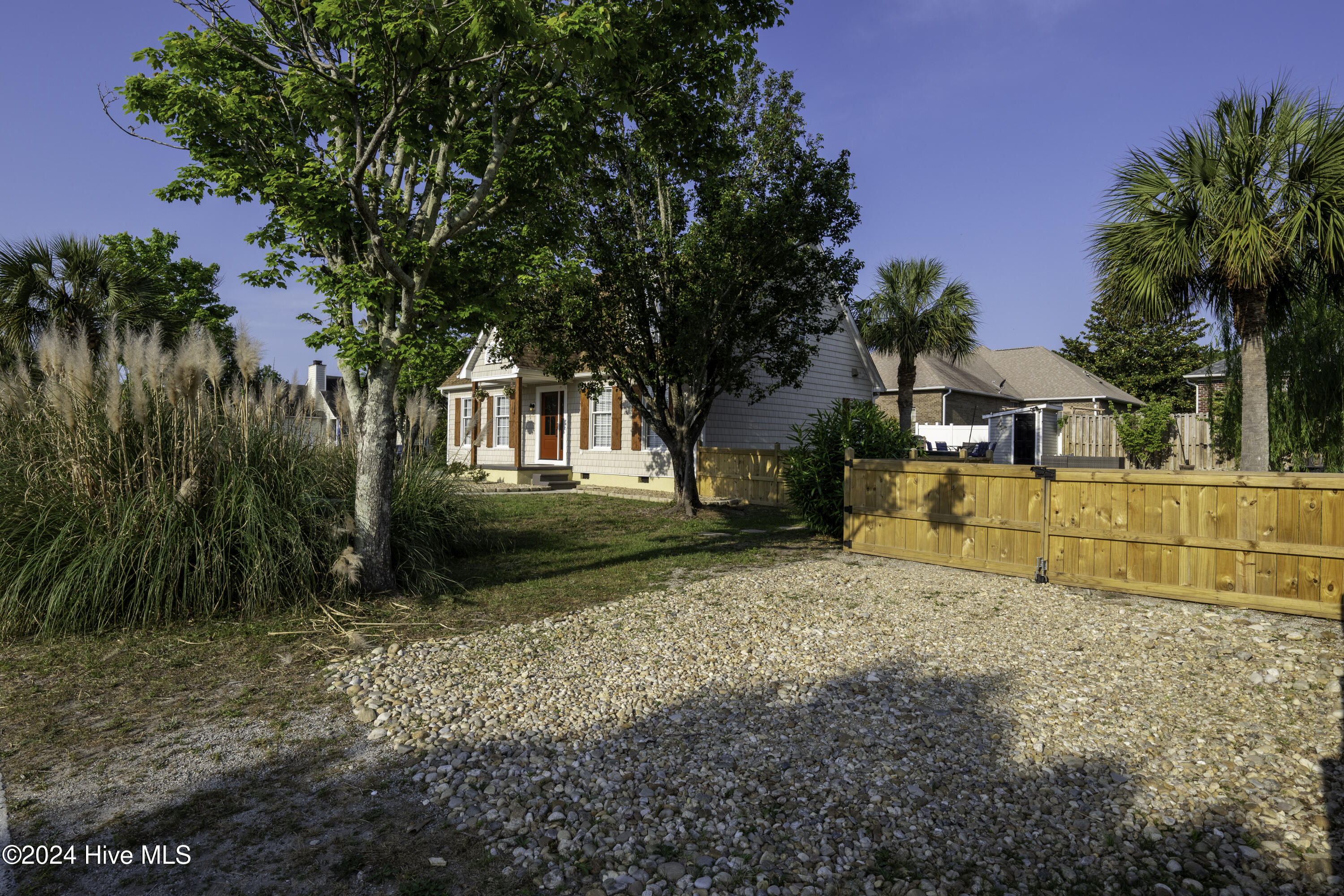 501-503 Birch Court Property Photo 13