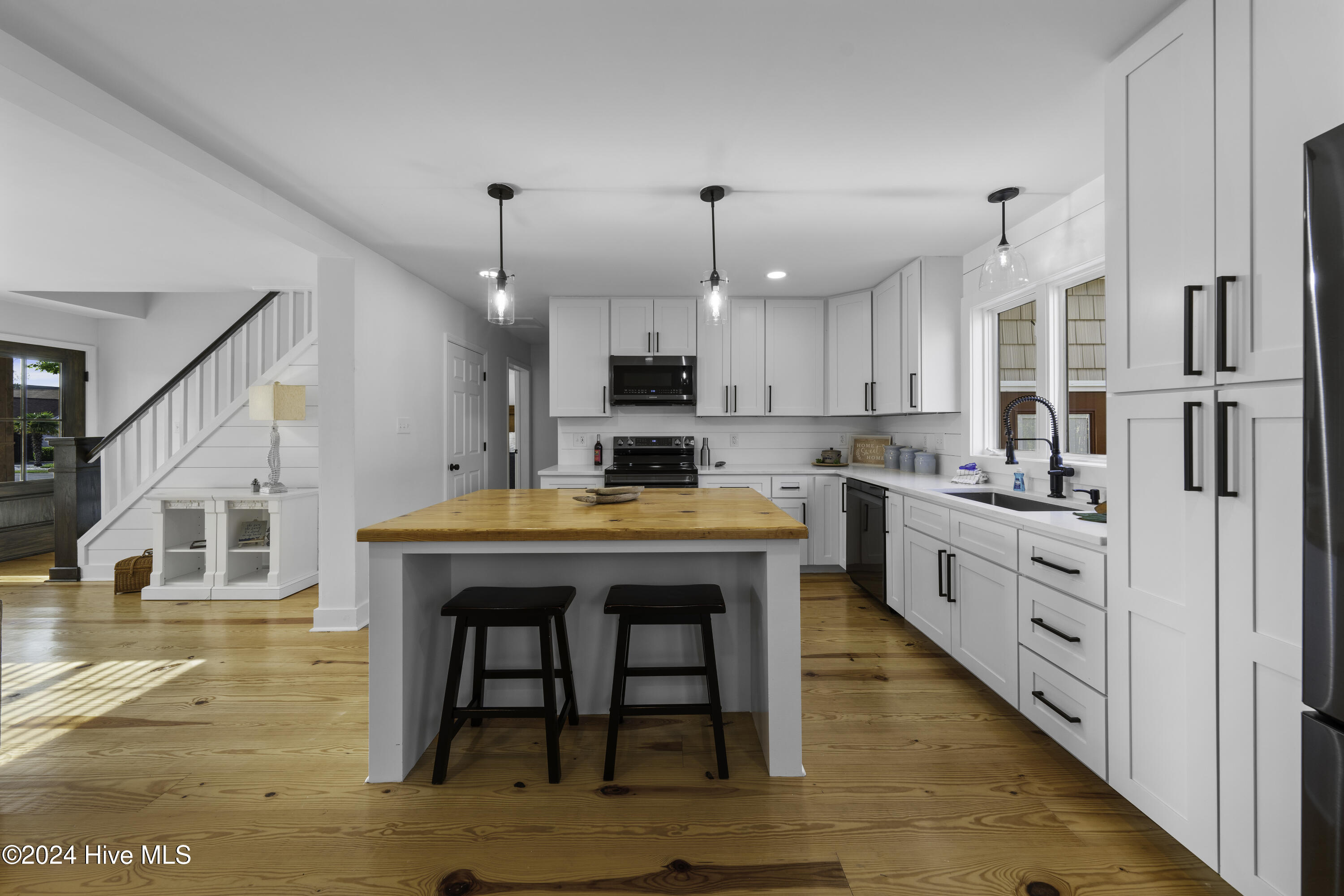 501-503 Birch Court Property Photo 21