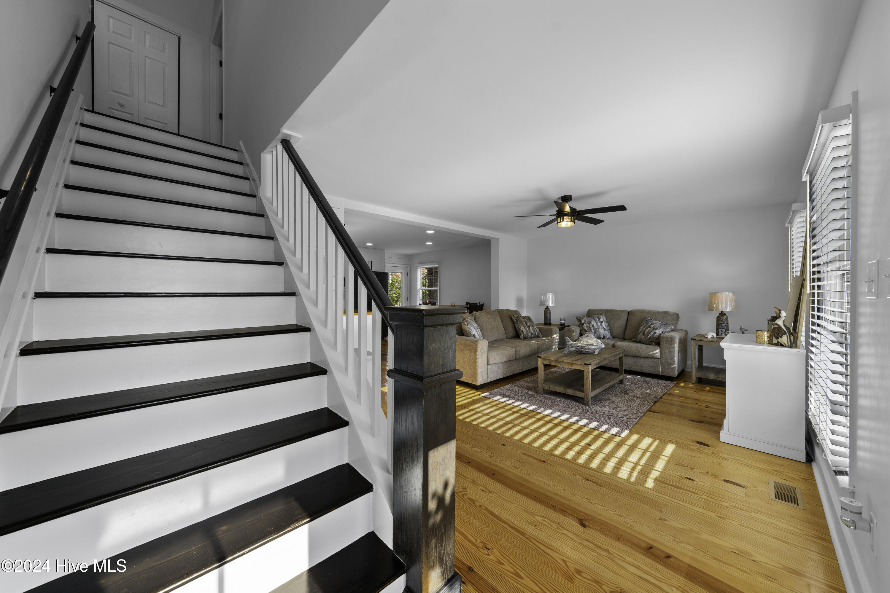 501-503 Birch Court Property Photo 32