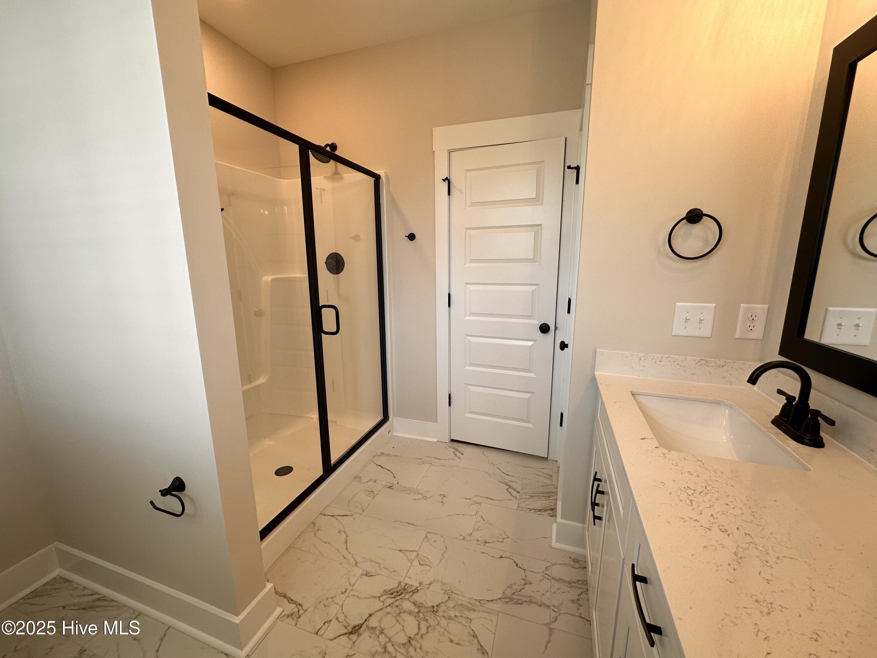 102 Roma Gora Court Property Photo 12