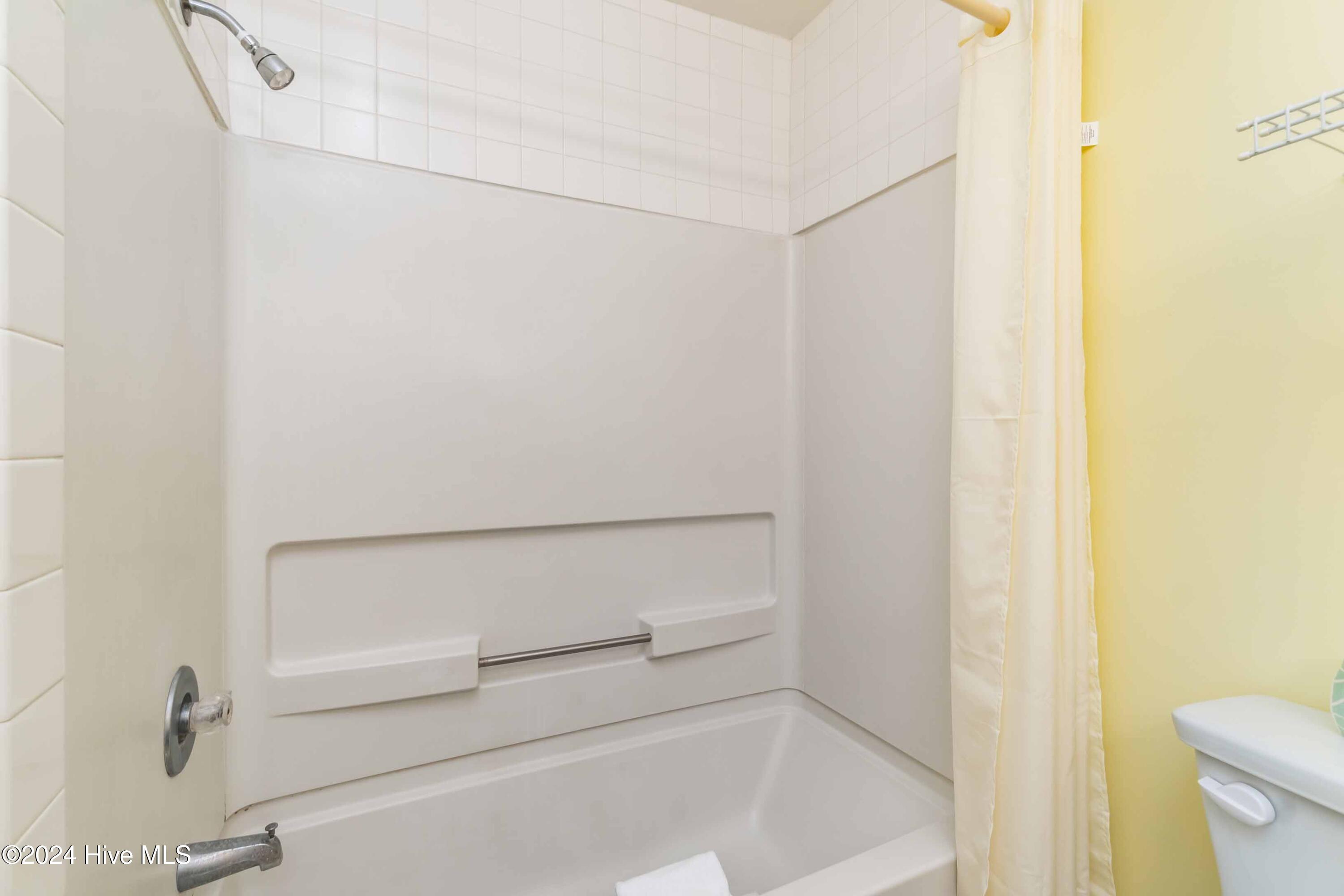 201 Wall Street 25 Property Photo 12
