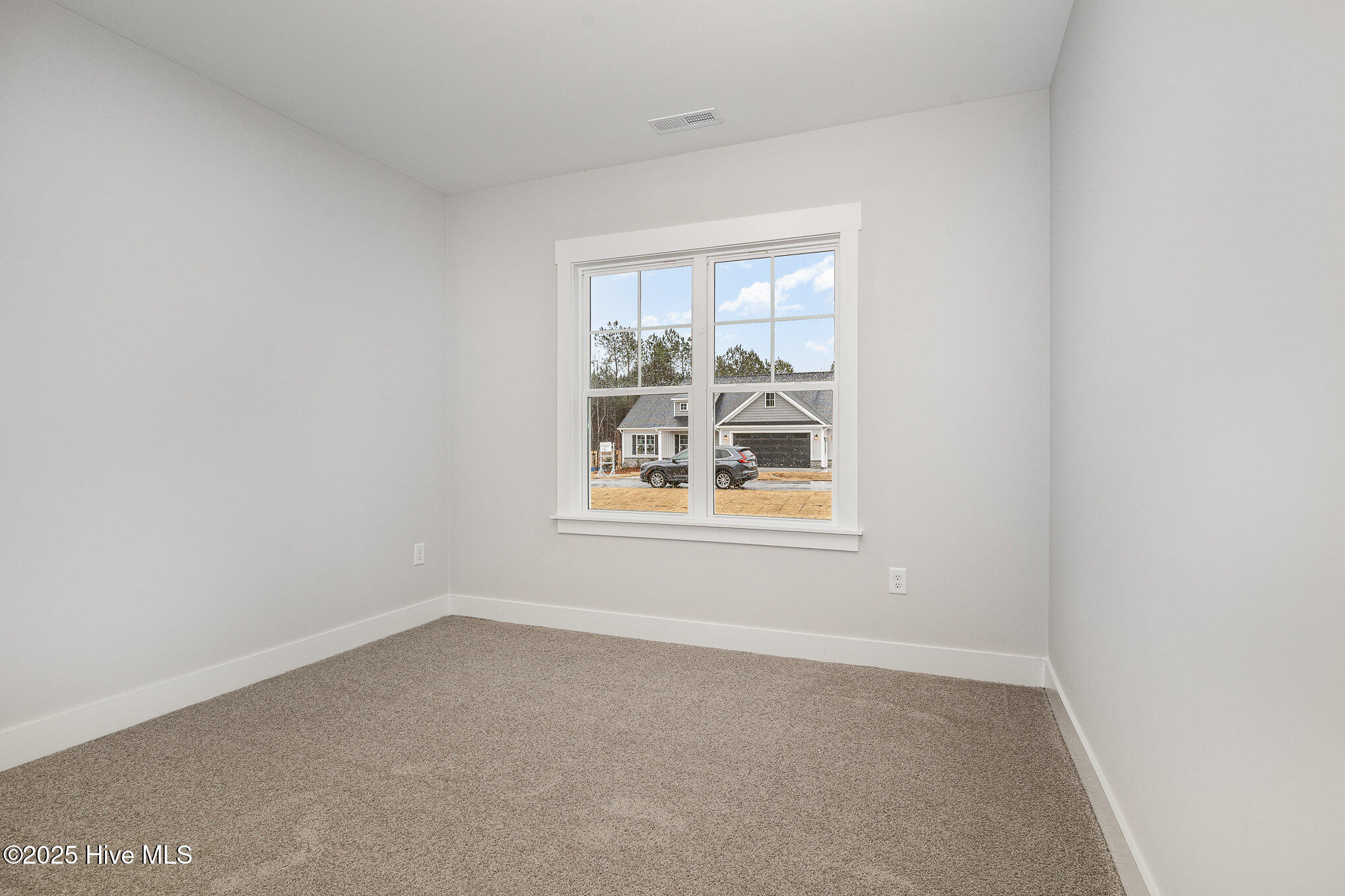 613 Tuscany Circle Property Photo 17