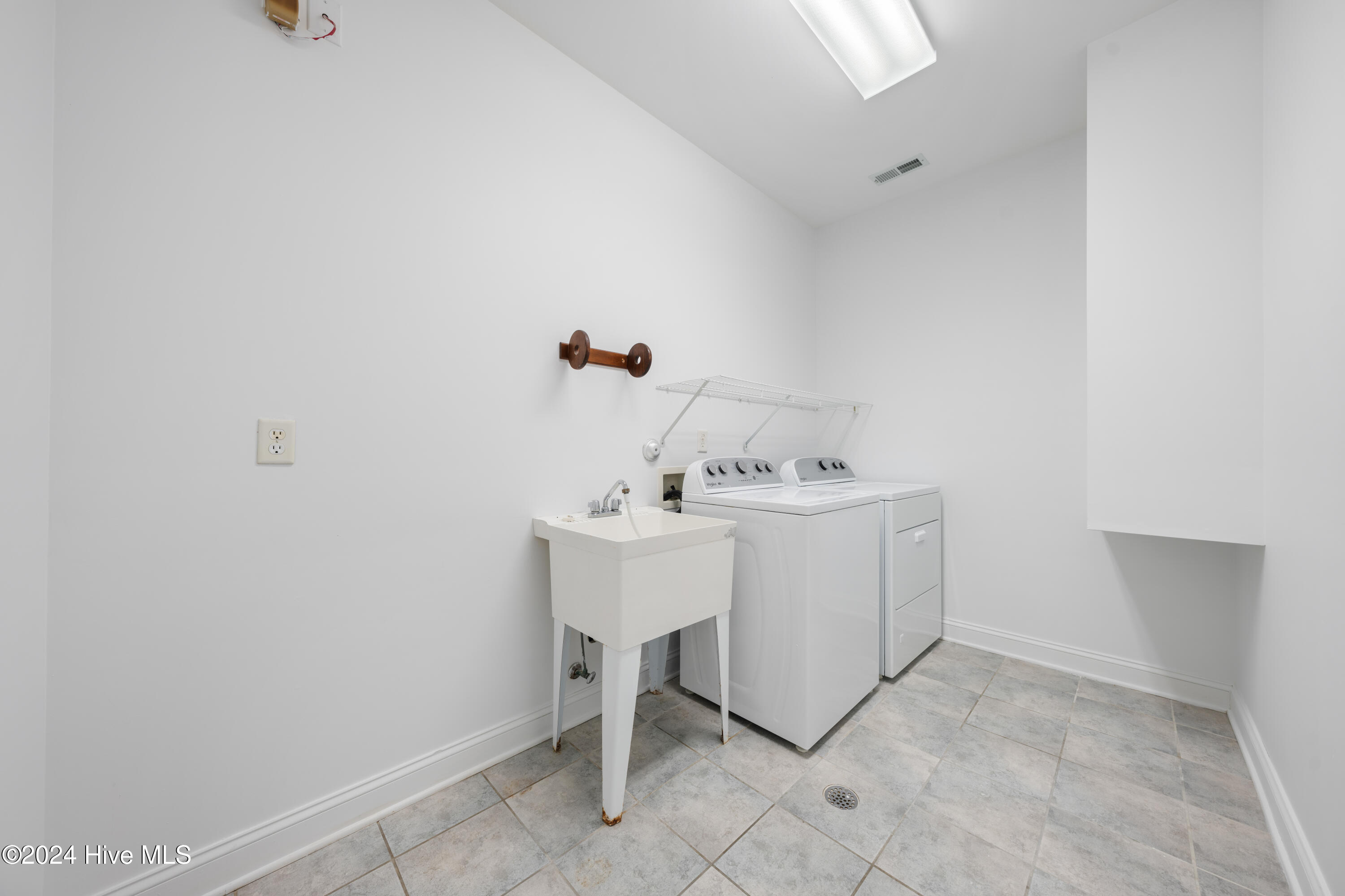 123 Lighthouse Drive Property Photo 47