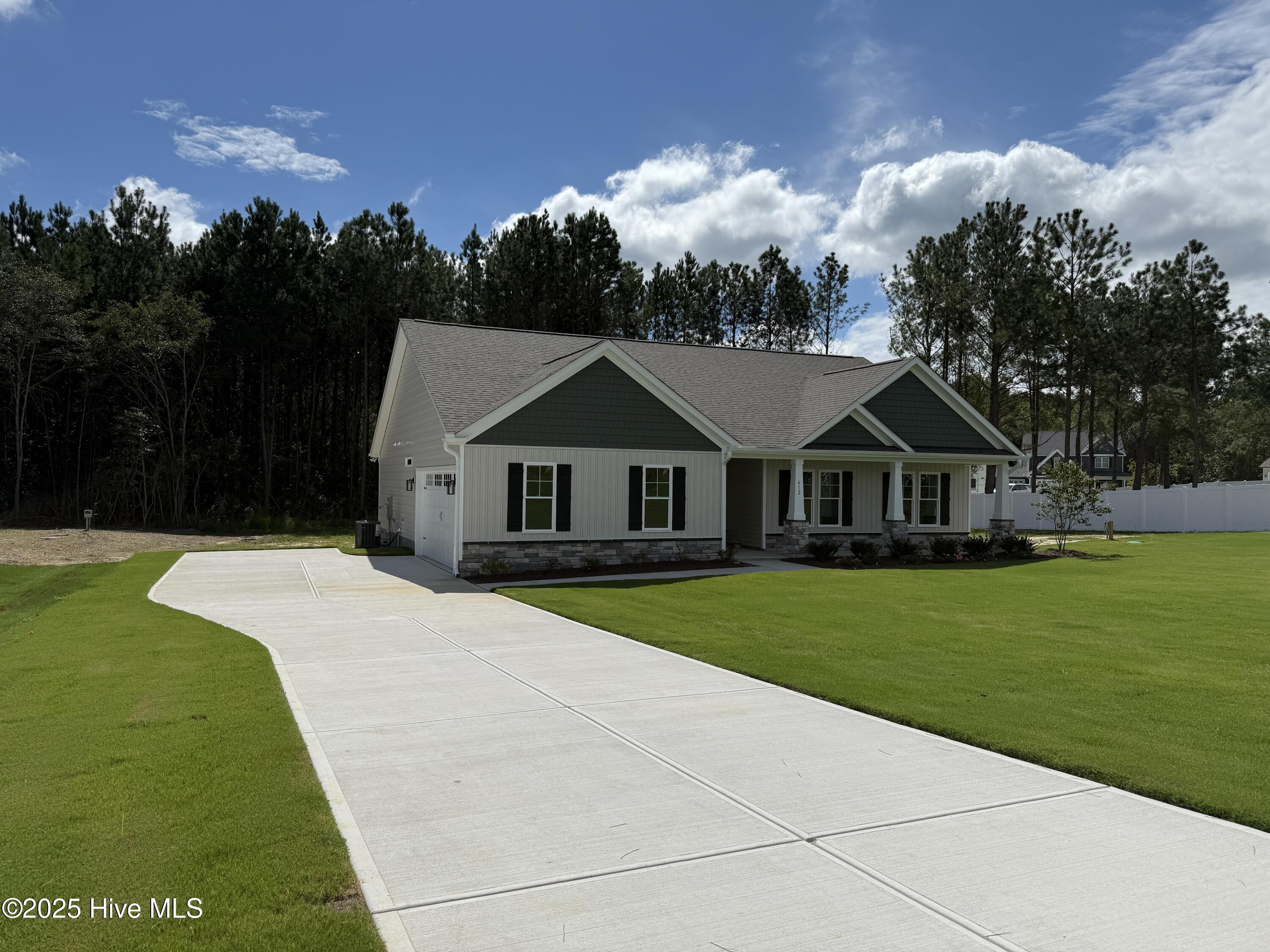 612 Tuscany Circle Property Photo 2