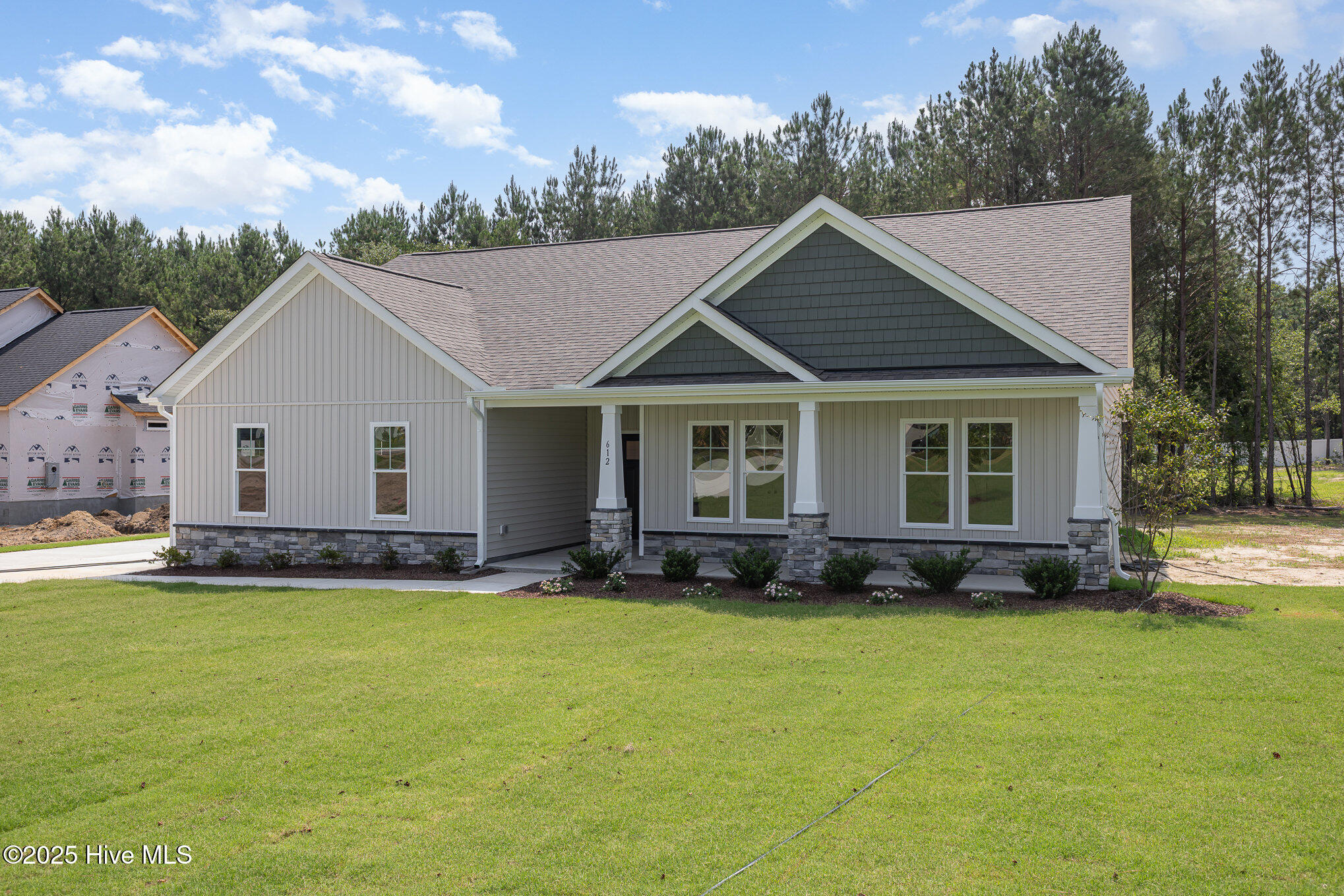612 Tuscany Circle Property Photo 5