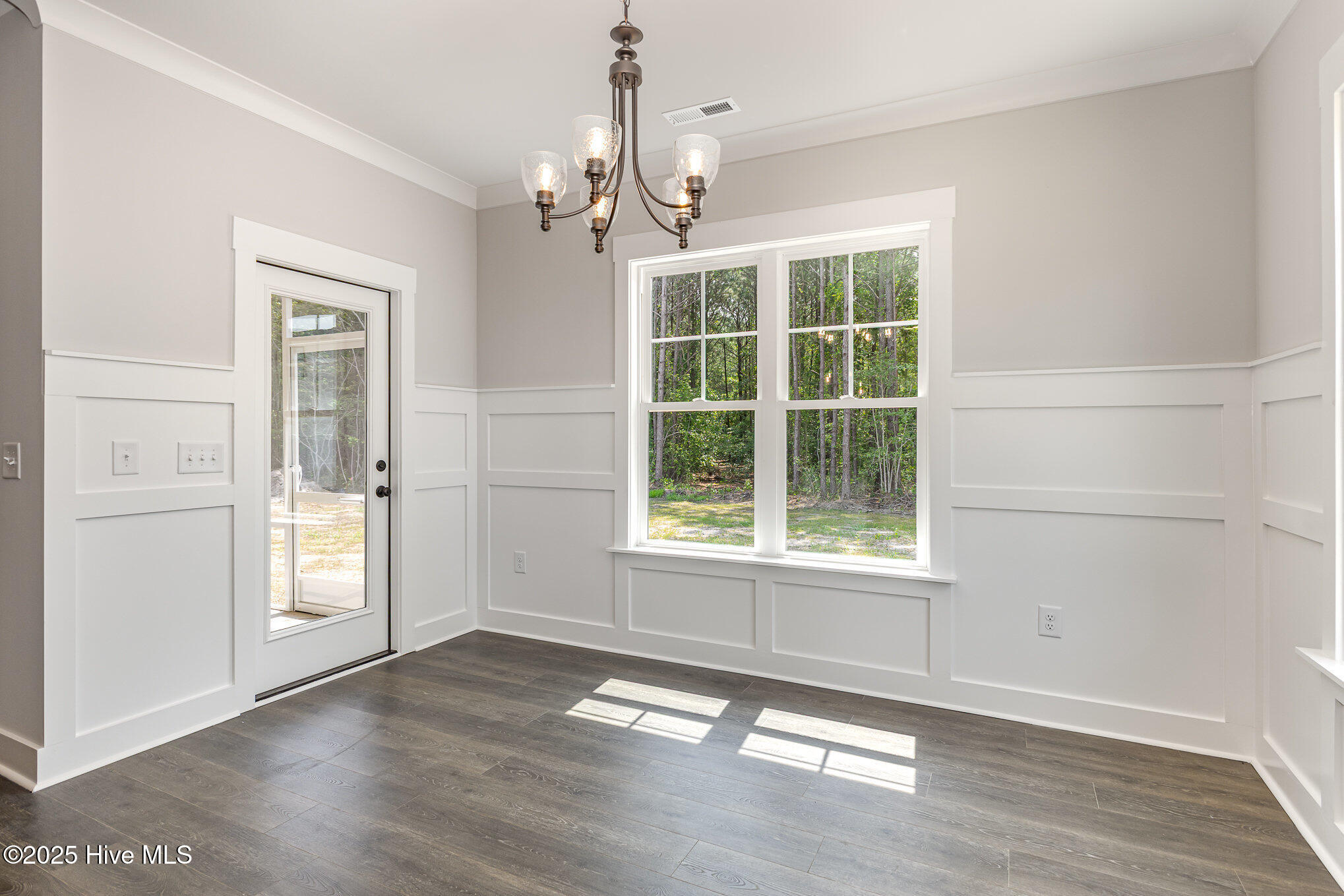 612 Tuscany Circle Property Photo 10