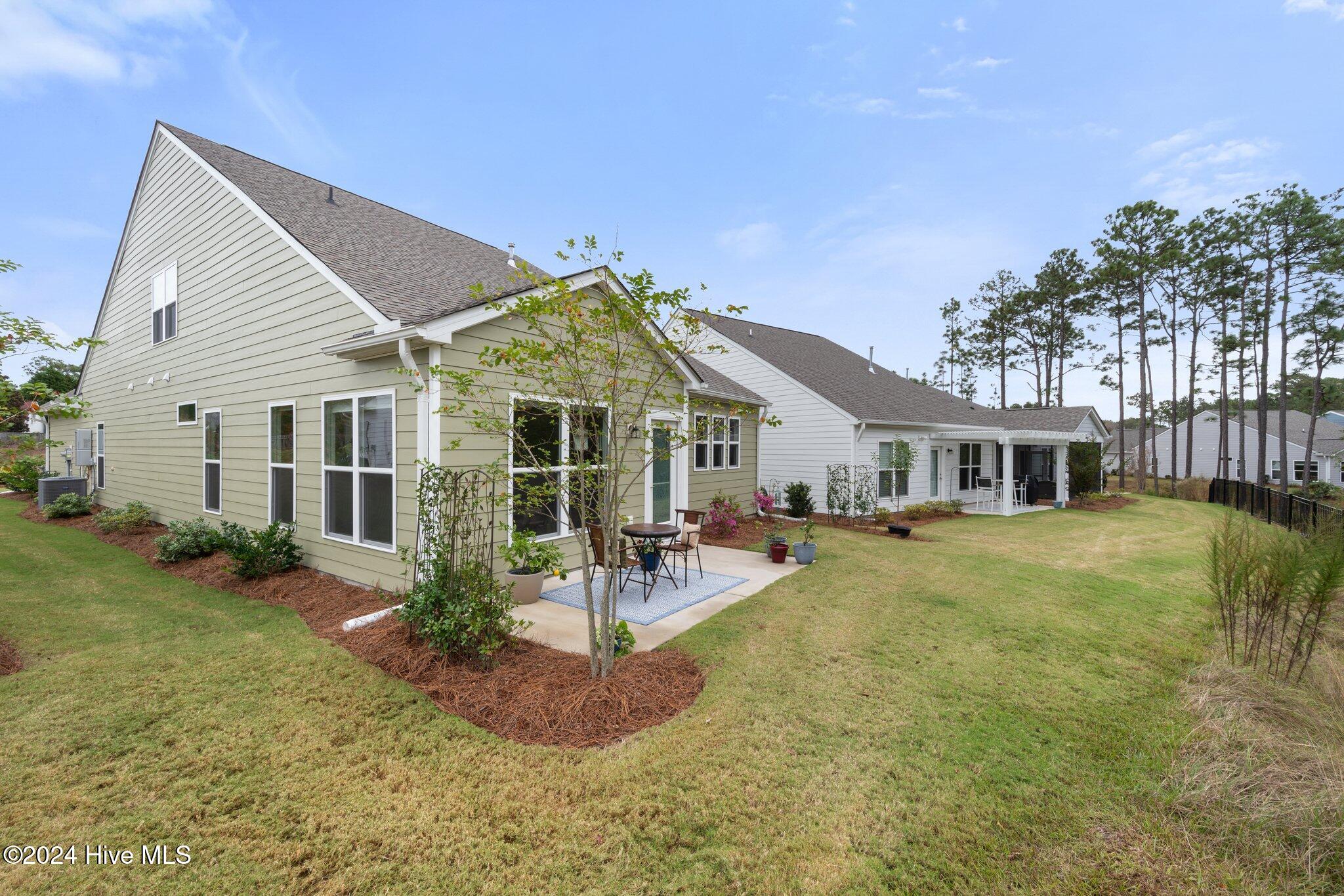 740 Craddock Drive Property Photo 3