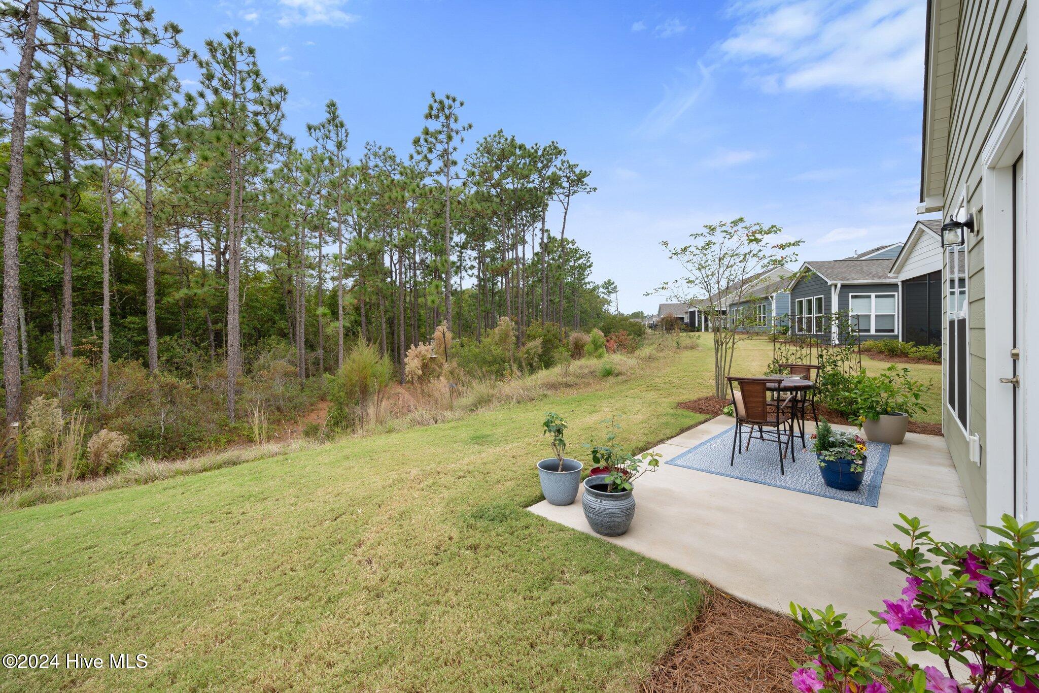 740 Craddock Drive Property Photo 4