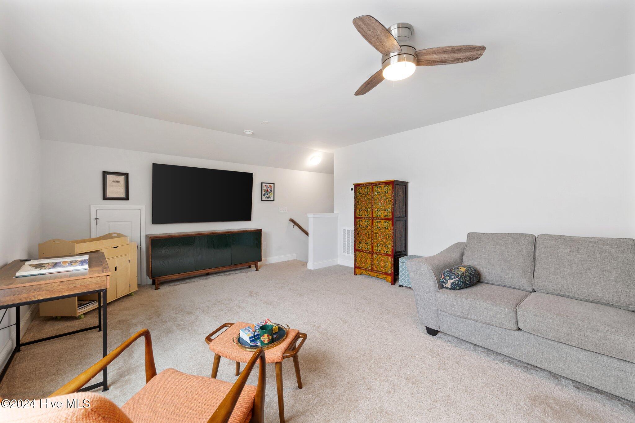 740 Craddock Drive Property Photo 32
