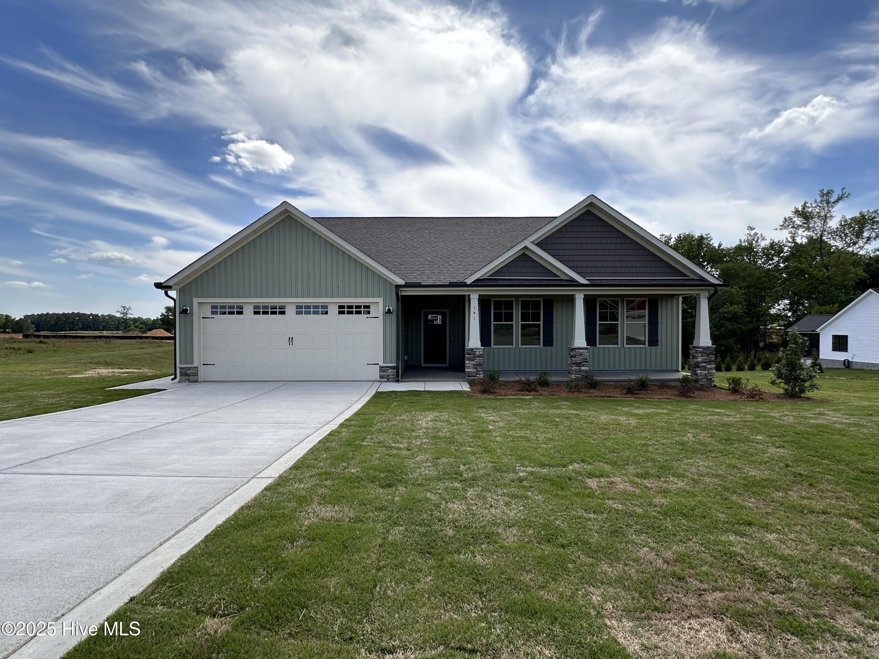 141 Ruskin Drive Property Photo 1