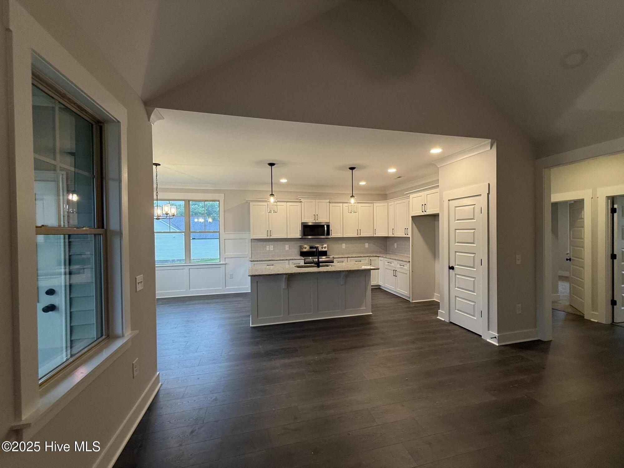 141 Ruskin Drive Property Photo 4