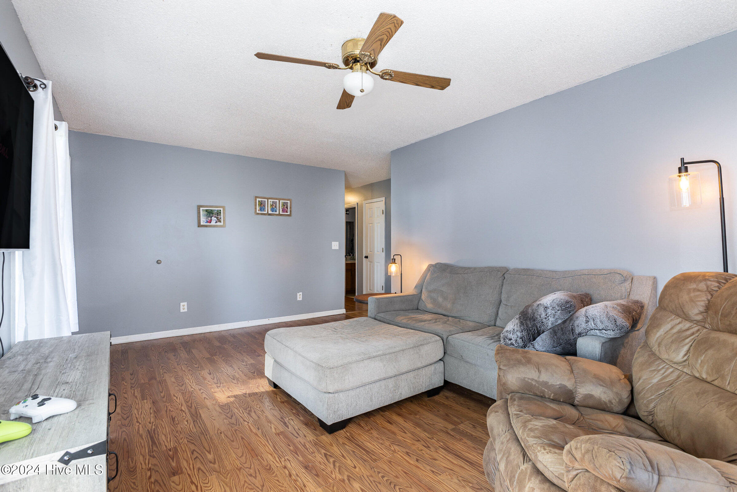 203 Woodside Drive Property Photo 5