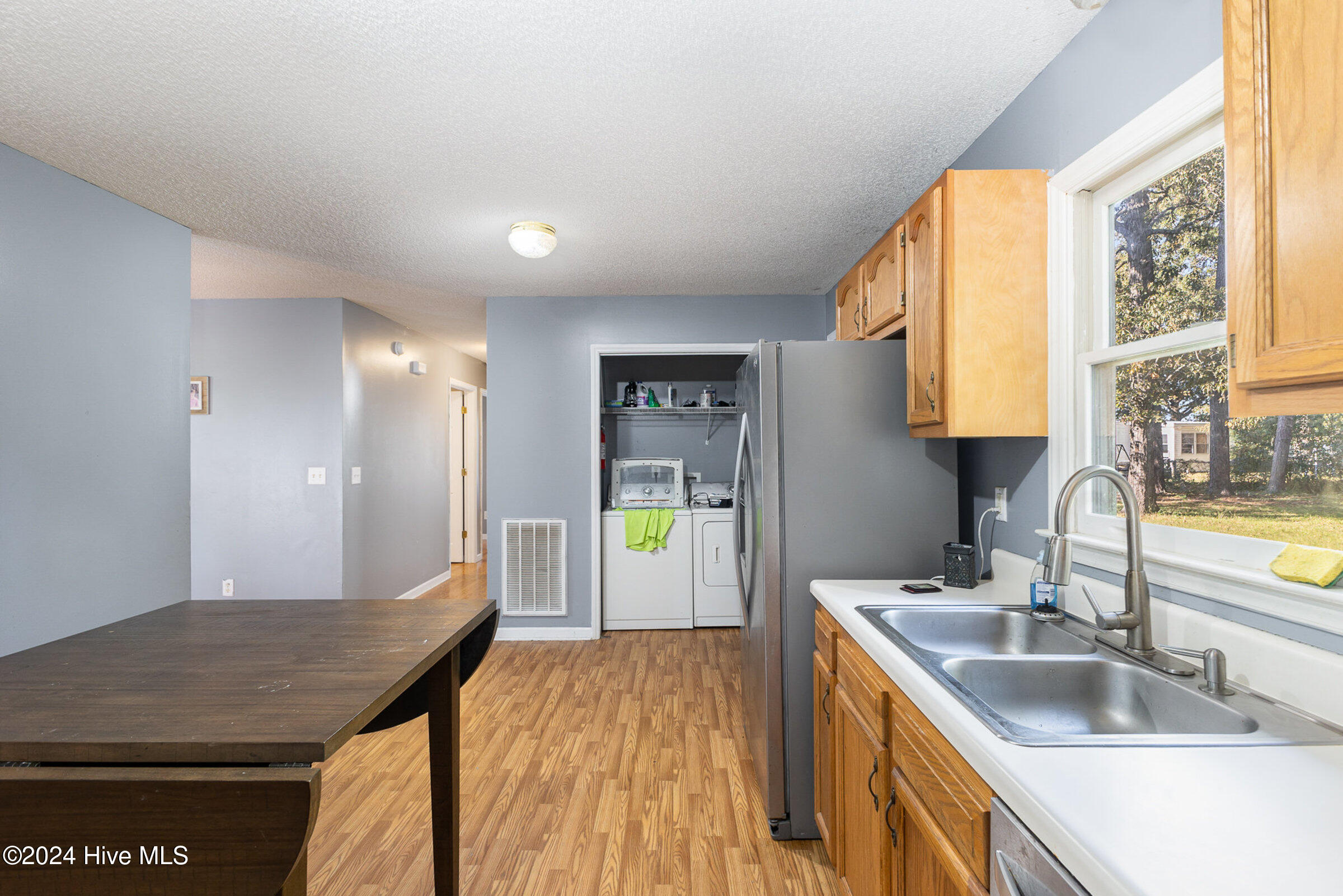 203 Woodside Drive Property Photo 10