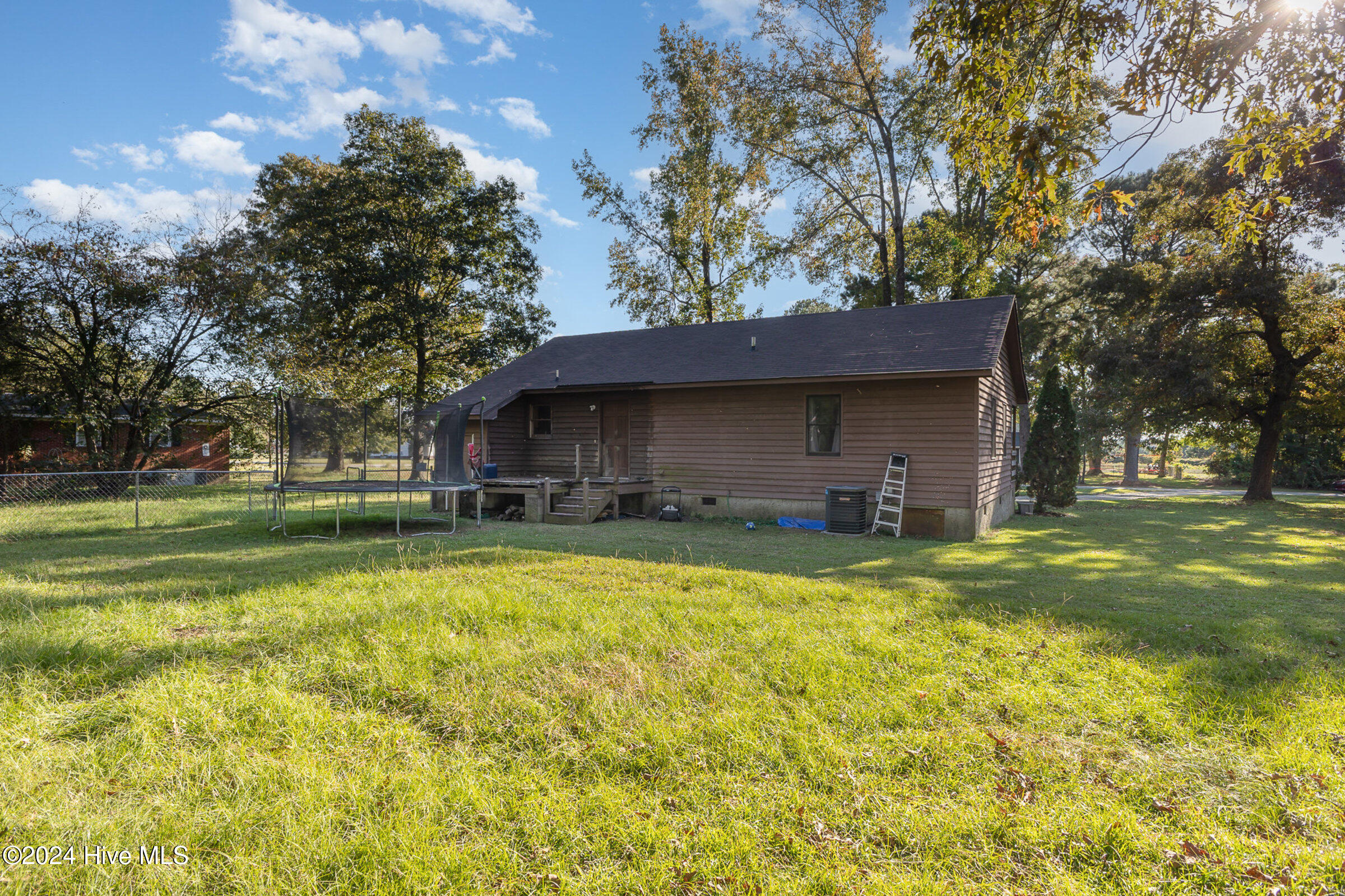 203 Woodside Drive Property Photo 19