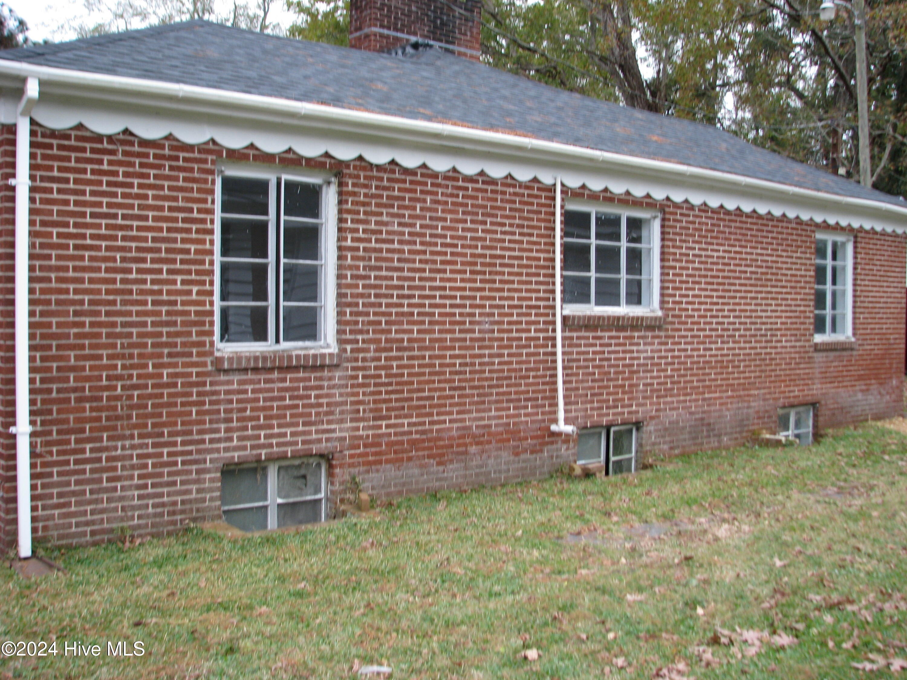 807 Roosevelt Avenue Property Photo 2