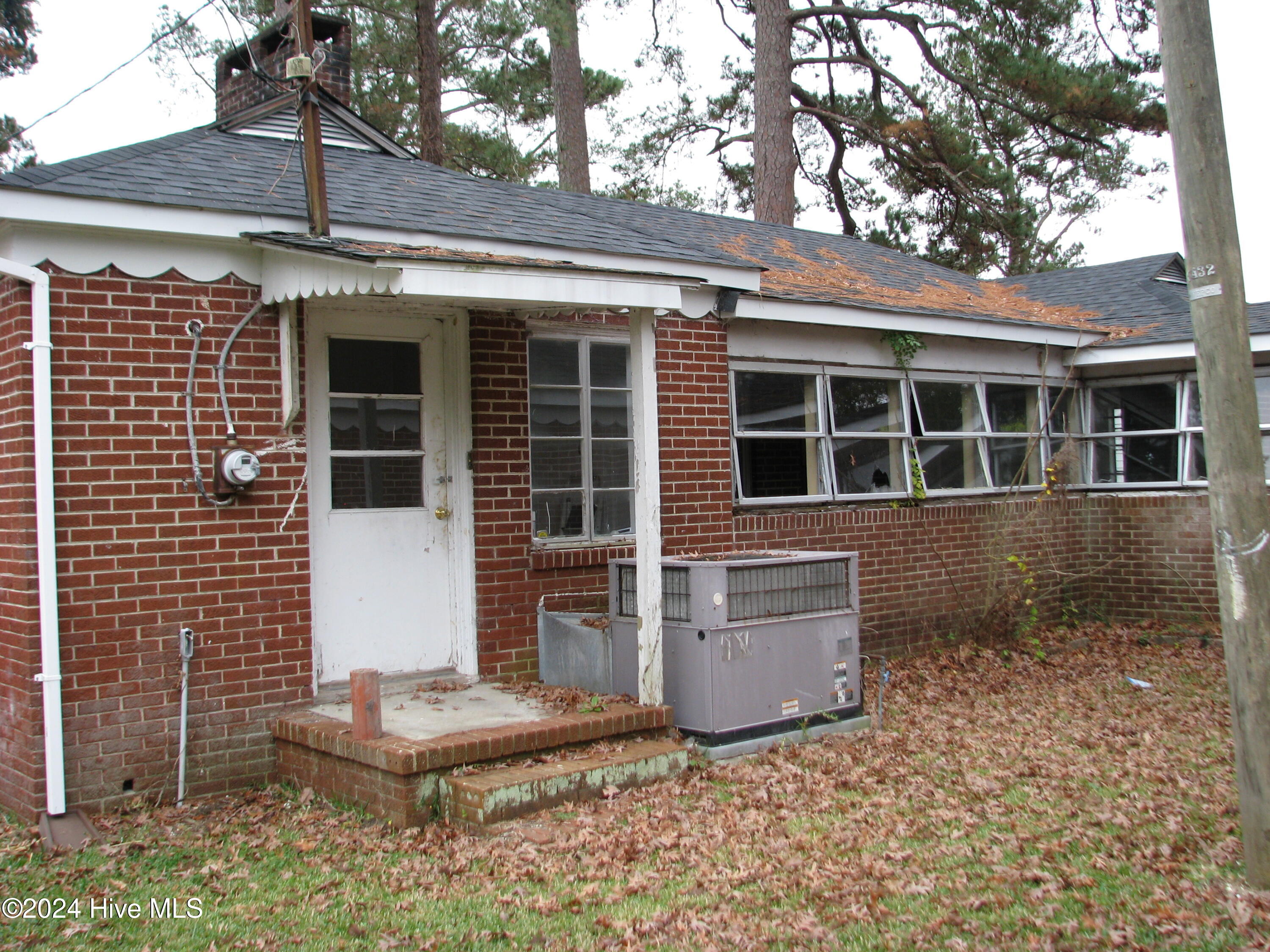 807 Roosevelt Avenue Property Photo 3