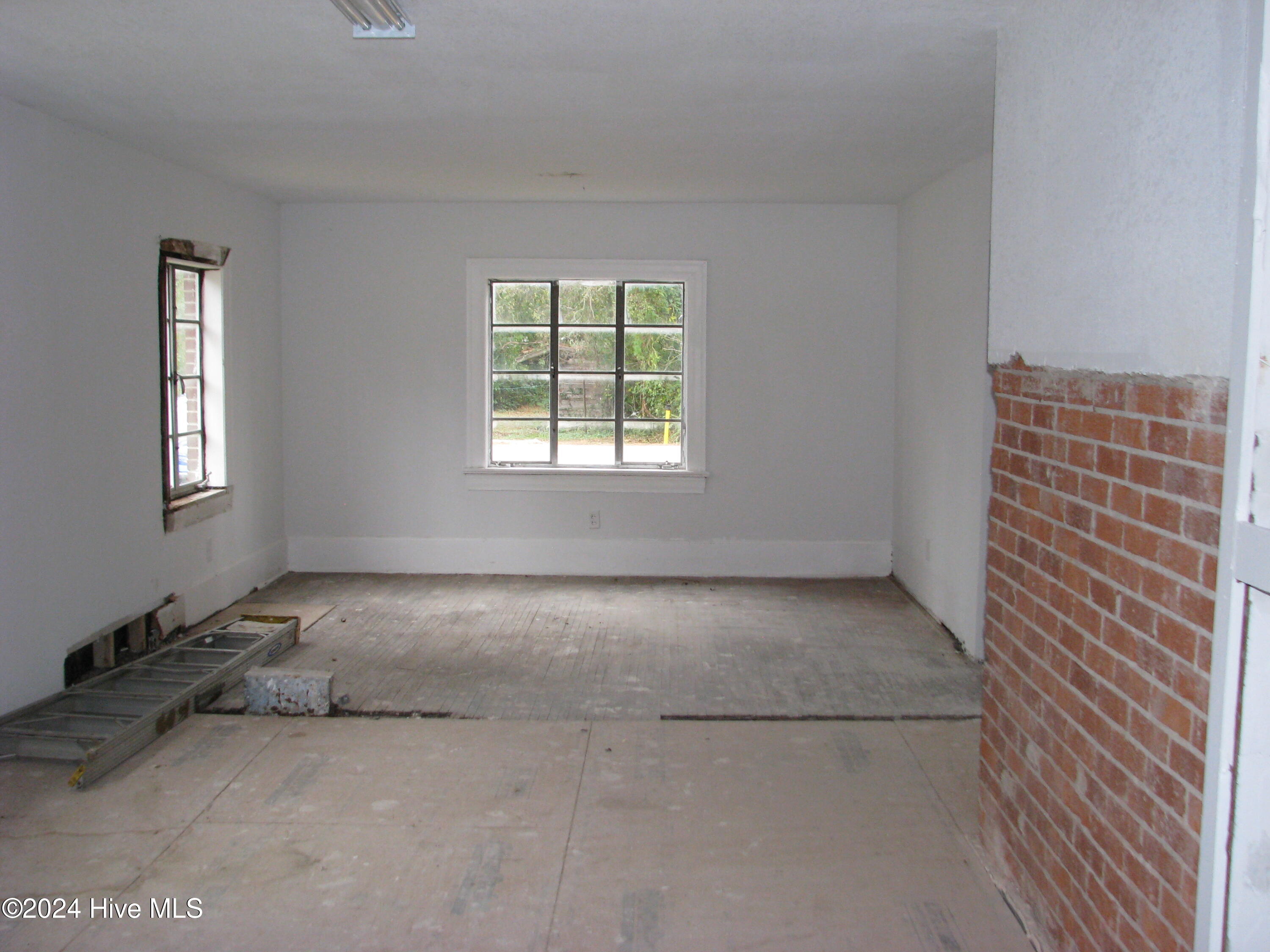 807 Roosevelt Avenue Property Photo 13