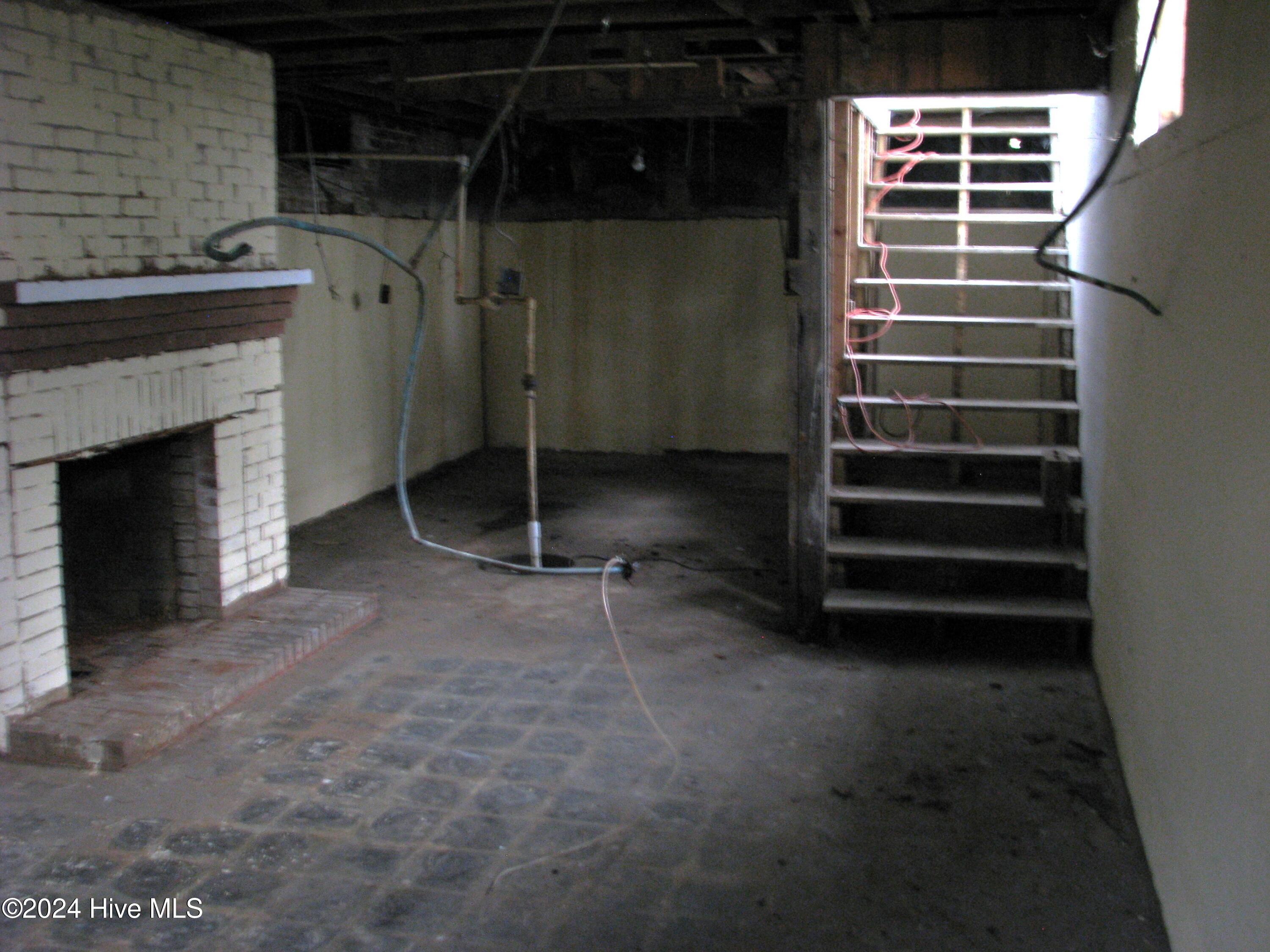 807 Roosevelt Avenue Property Photo 15