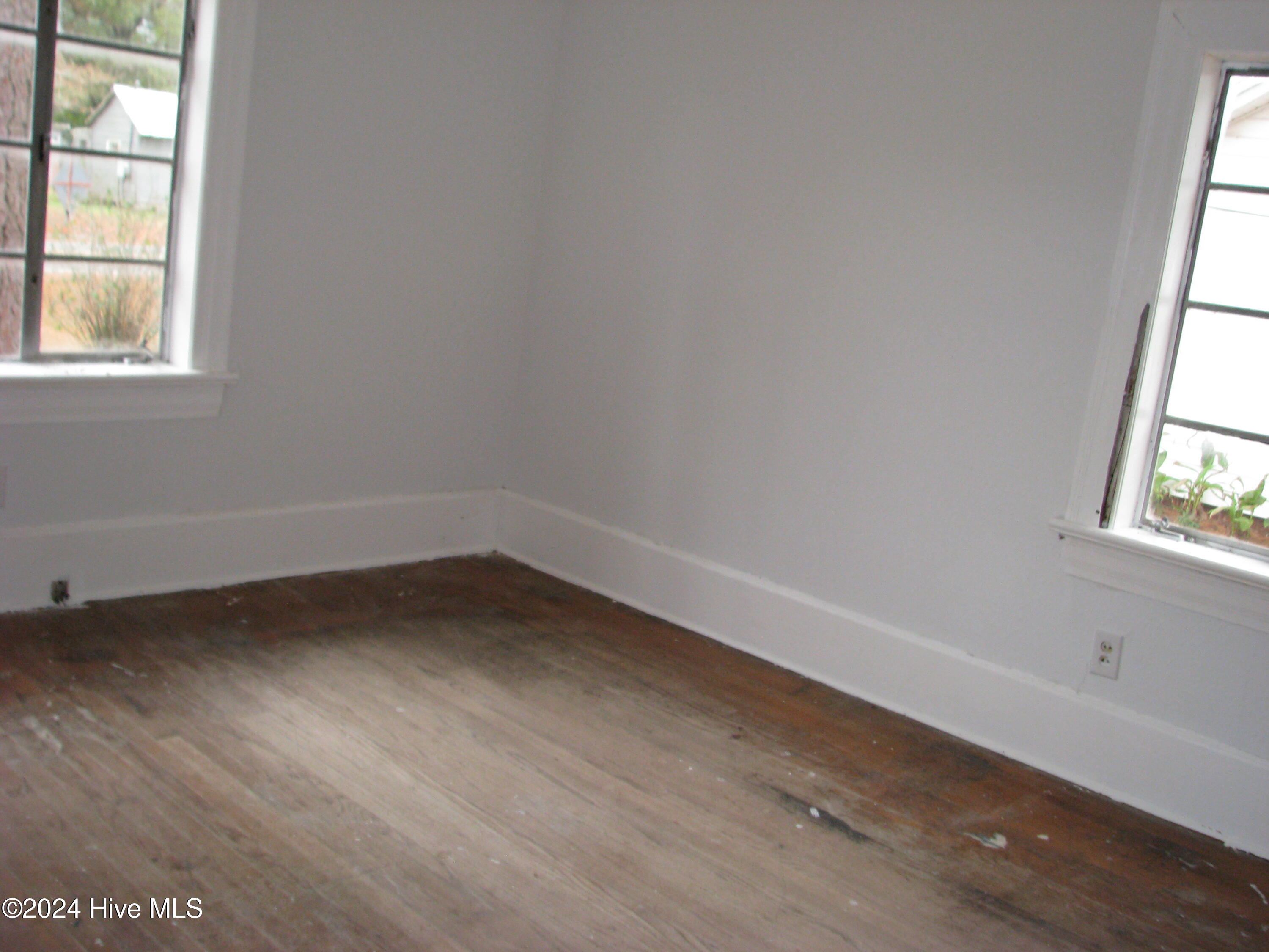 807 Roosevelt Avenue Property Photo 17