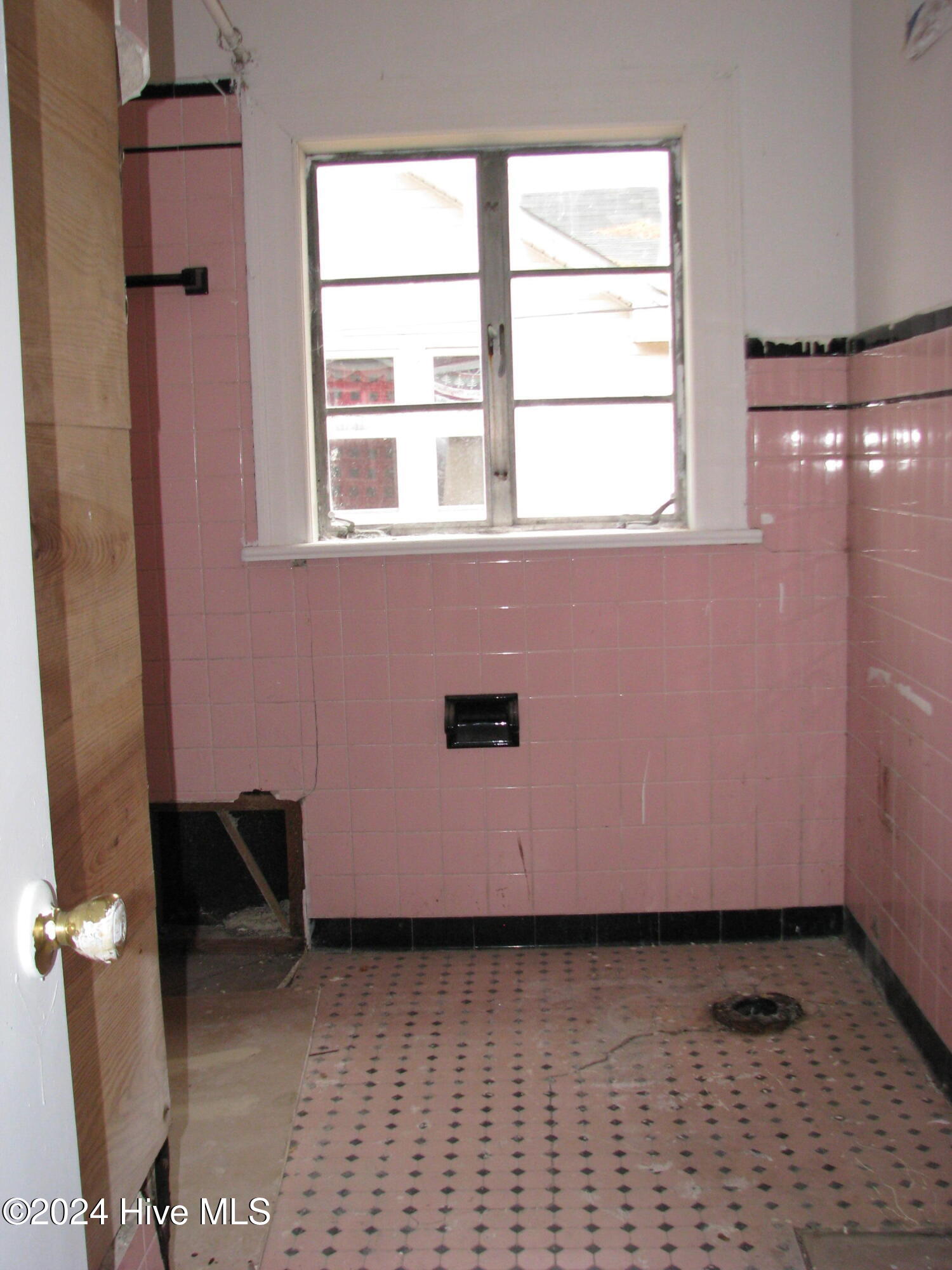 807 Roosevelt Avenue Property Photo 18