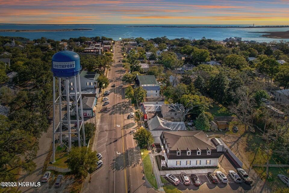 612 W Brown Street Property Photo 50