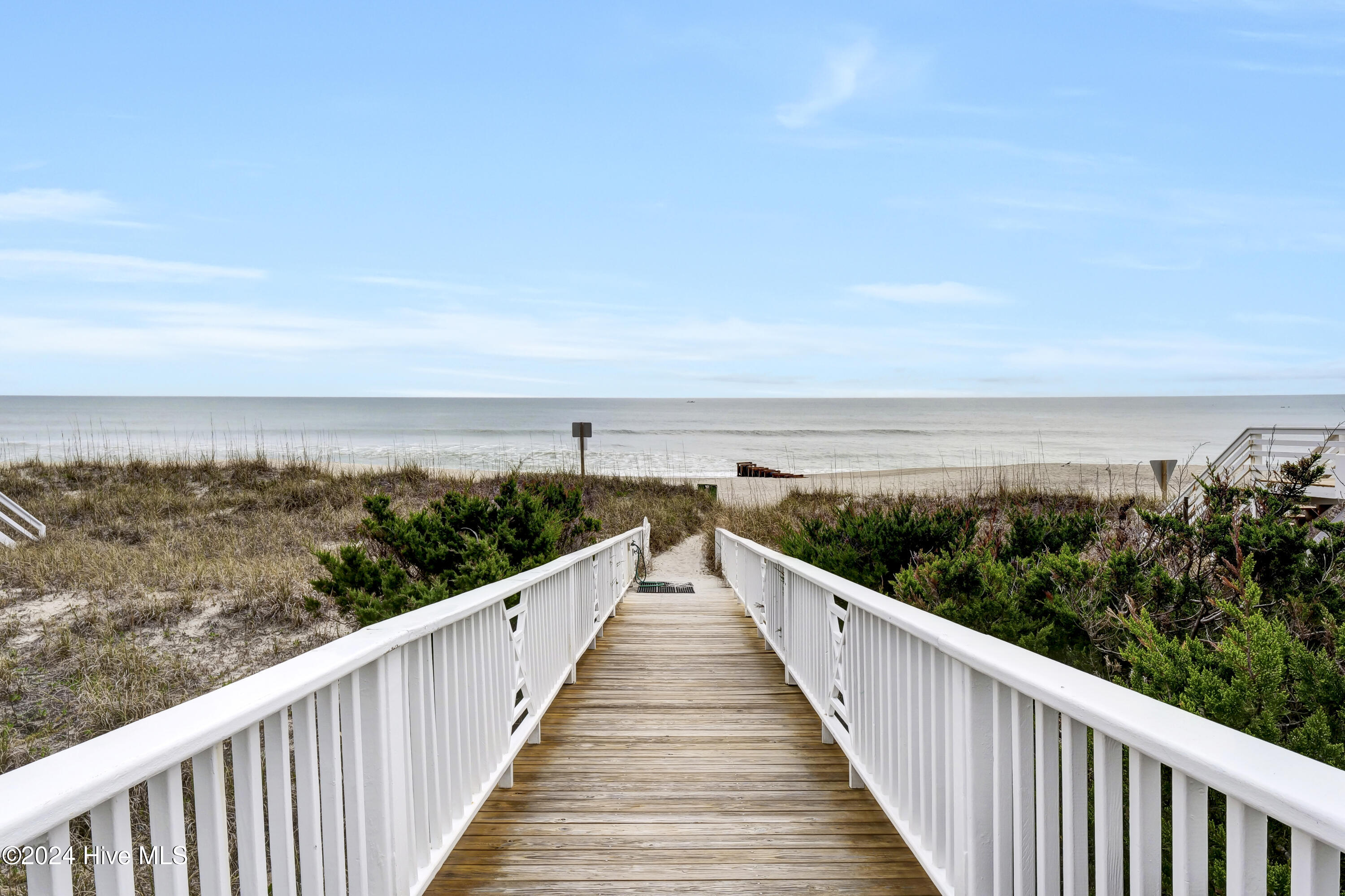221 Seawatch Way Property Photo 26