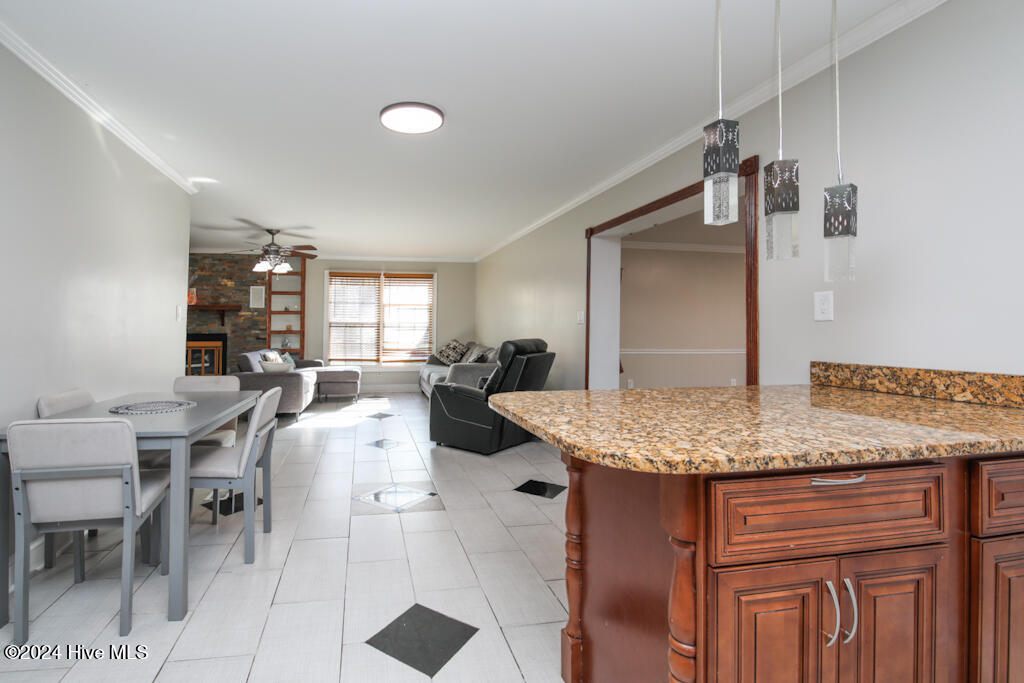 1516 Candlewick Drive Property Photo 6