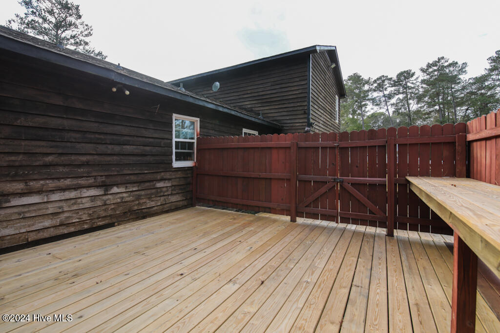 1516 Candlewick Drive Property Photo 44