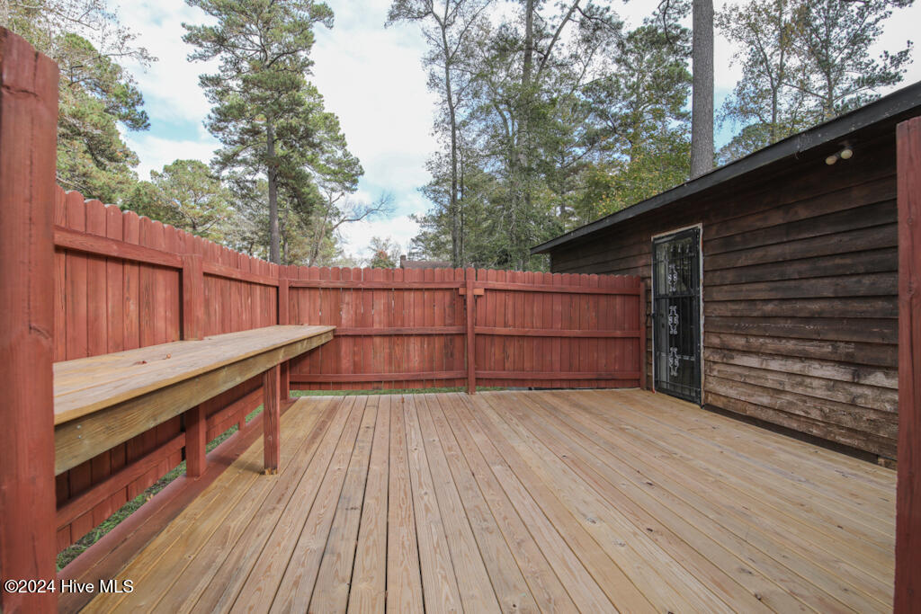 1516 Candlewick Drive Property Photo 45