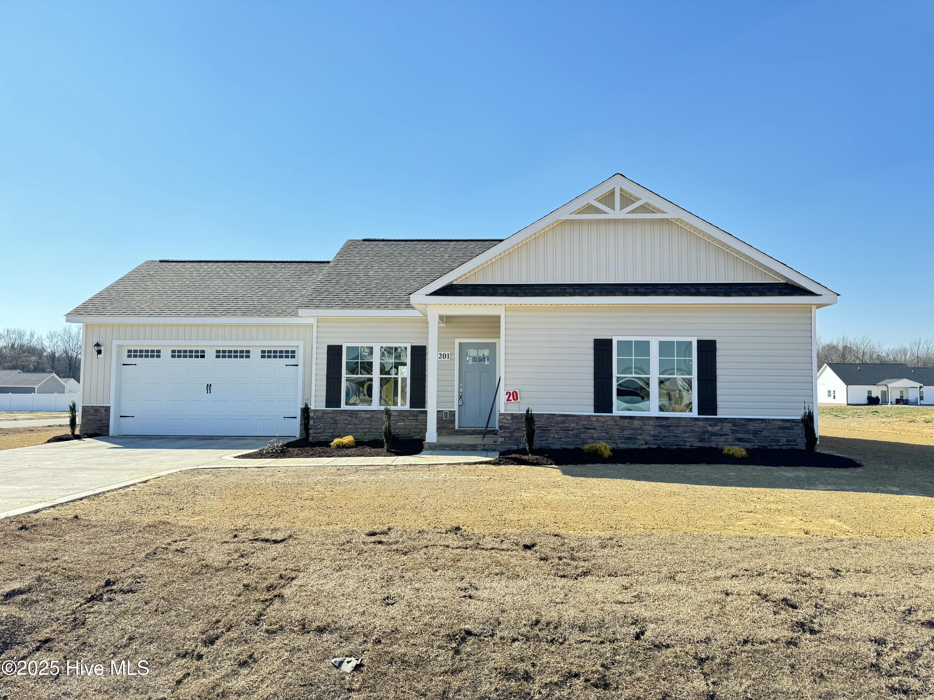 201 Dunbar Hill Drive Property Photo 3