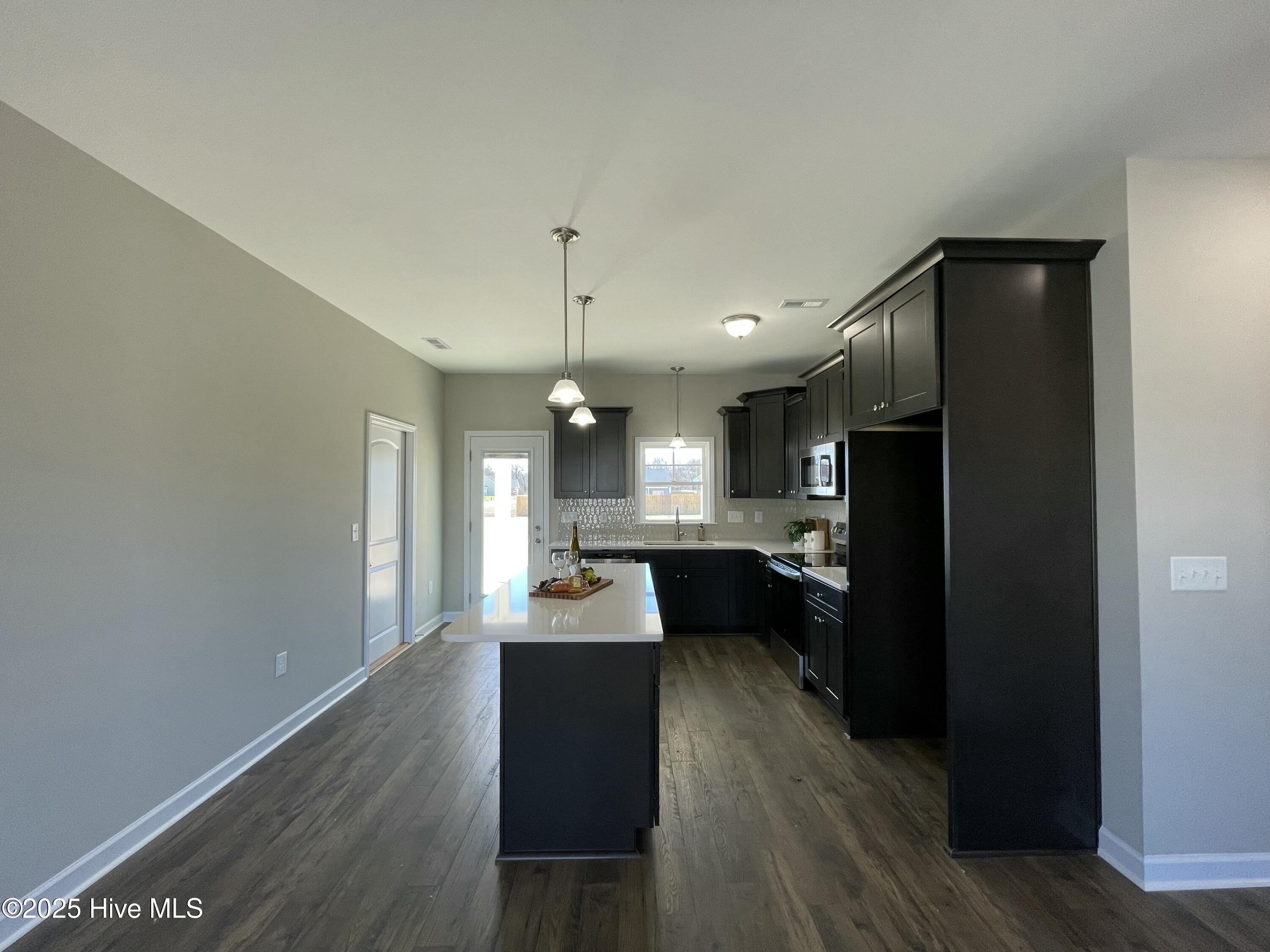 201 Dunbar Hill Drive Property Photo 10