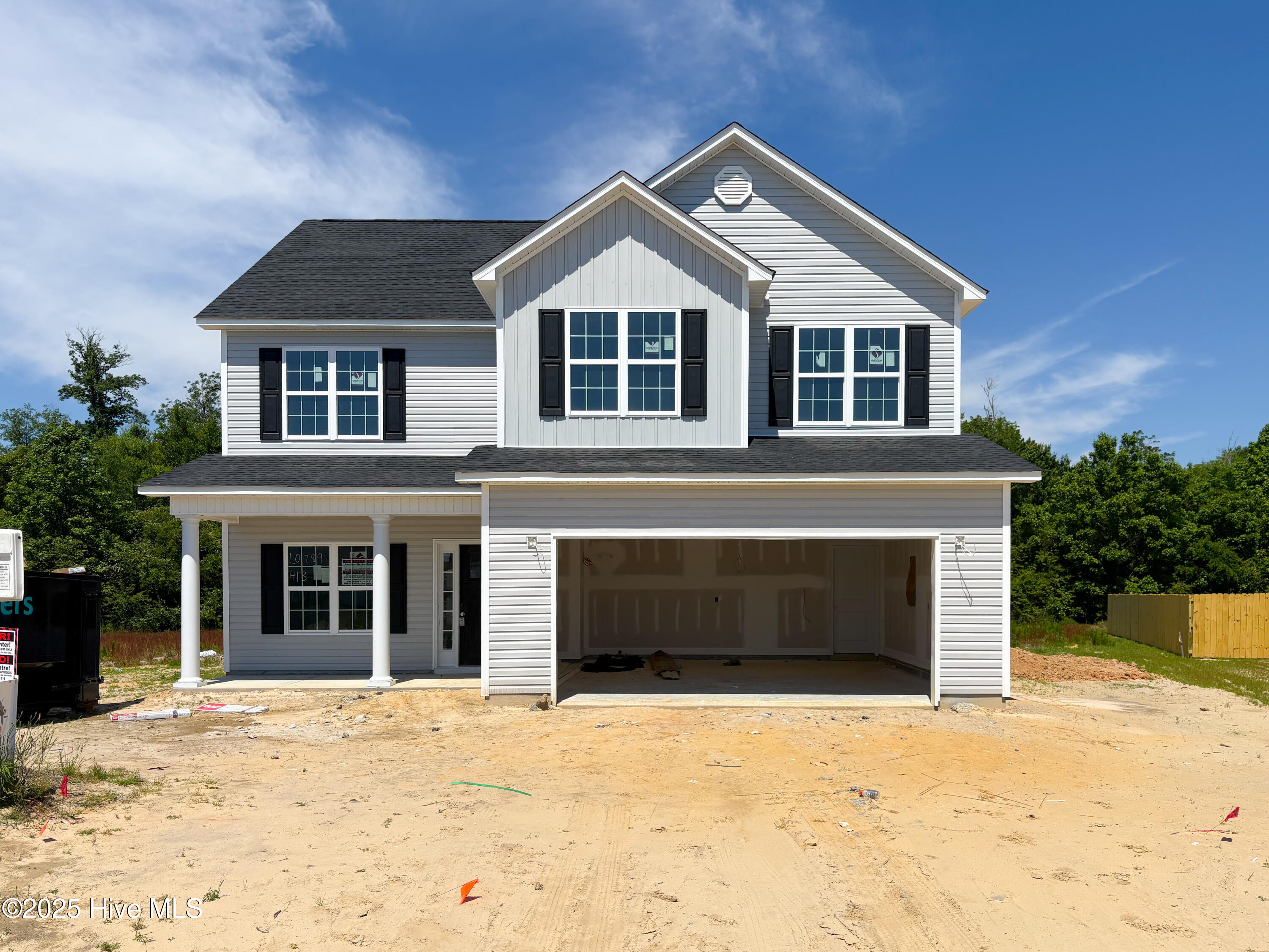 413 W Black Water Lane Property Photo 1