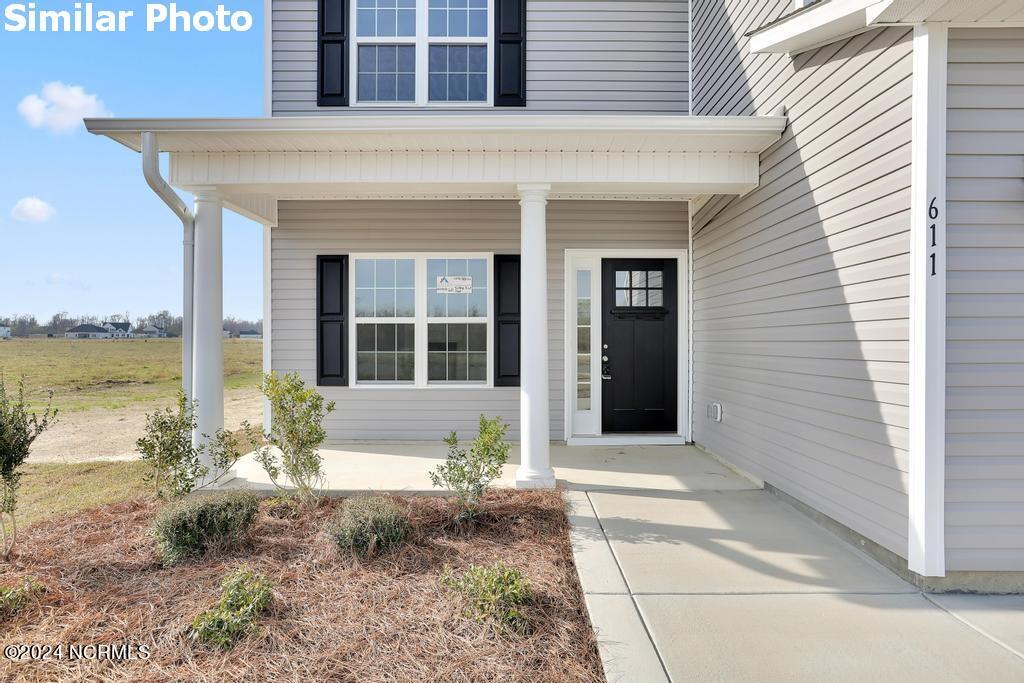 413 W Black Water Lane Property Photo 8