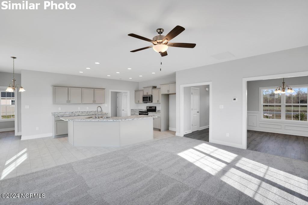 413 W Black Water Lane Property Photo 12