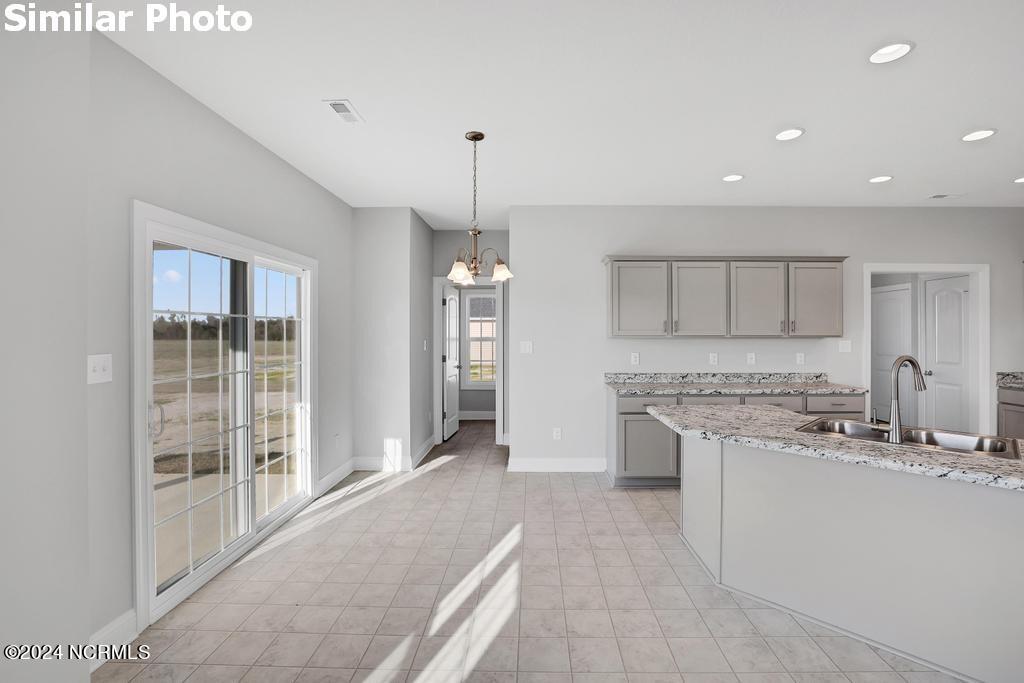 413 W Black Water Lane Property Photo 13