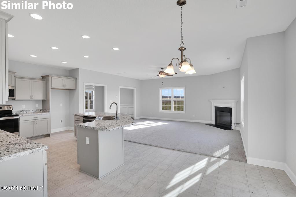 413 W Black Water Lane Property Photo 15