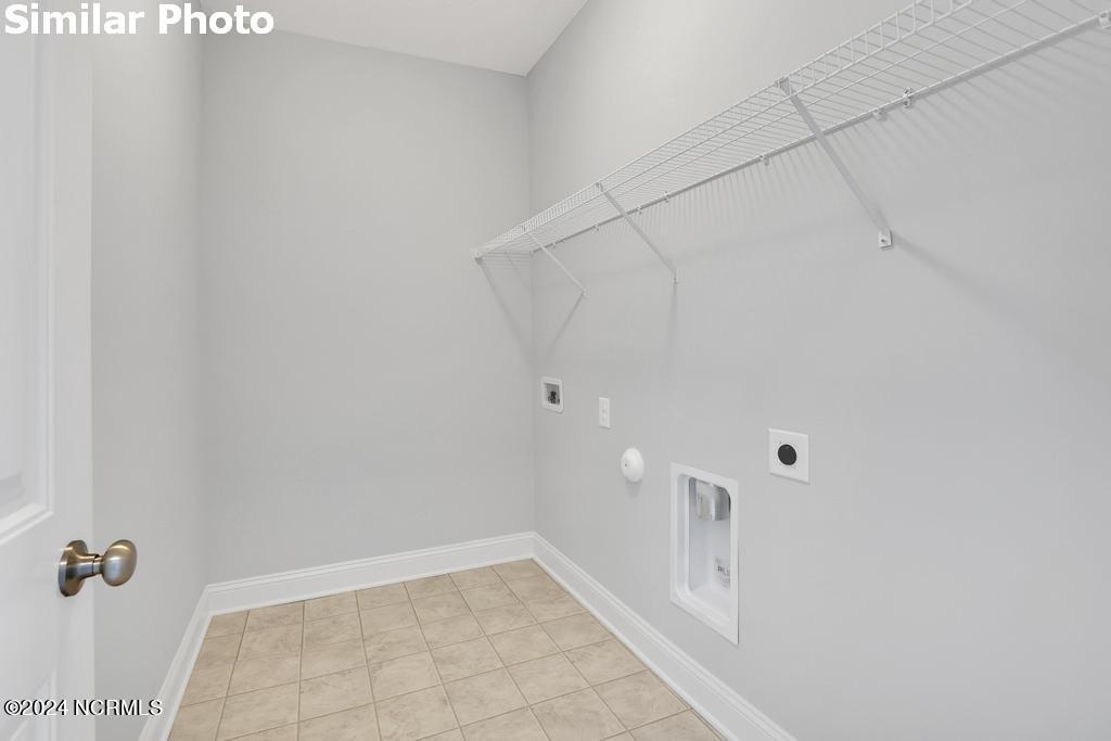 413 W Black Water Lane Property Photo 18