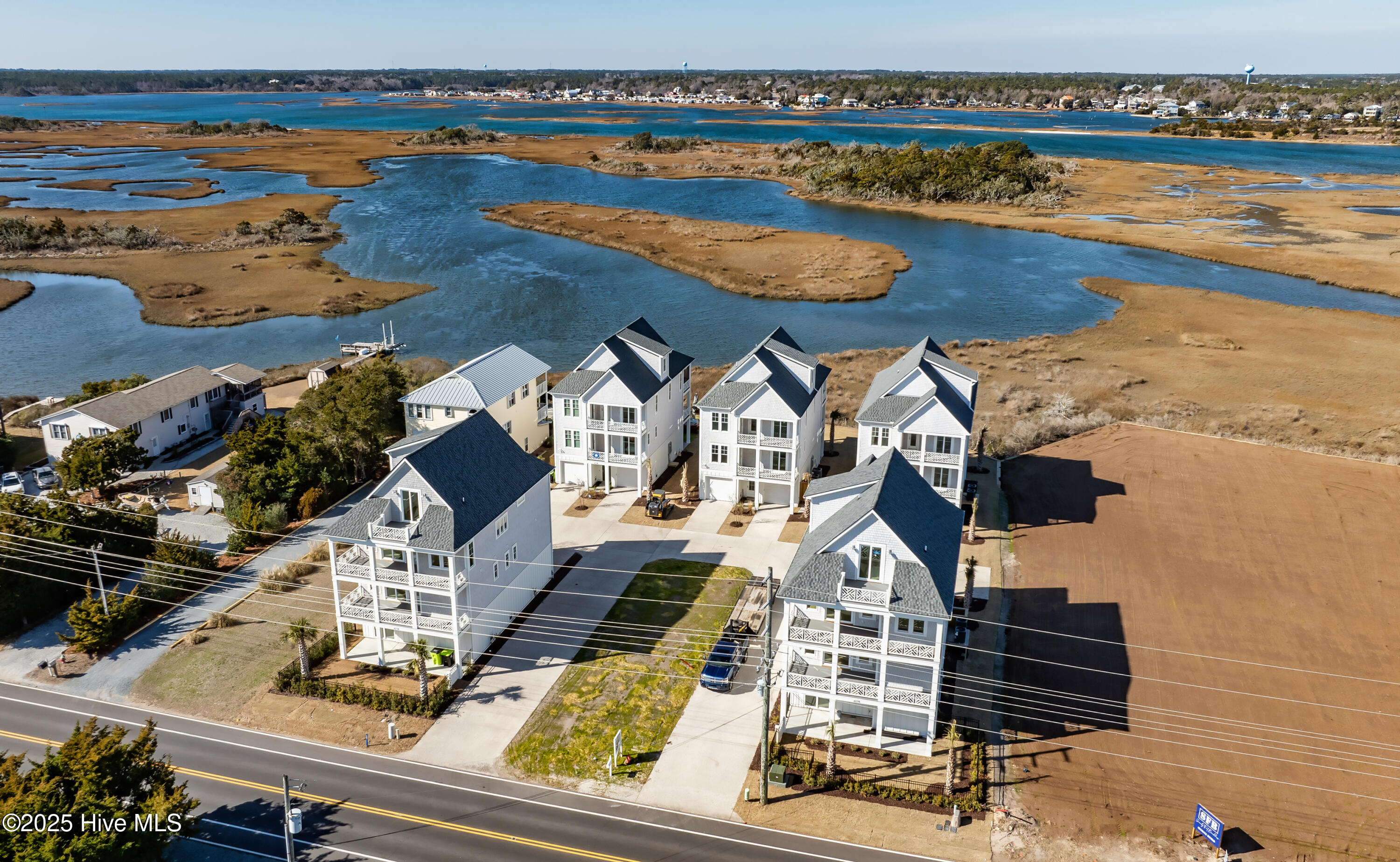 607 S Topsail Drive B Property Photo 1